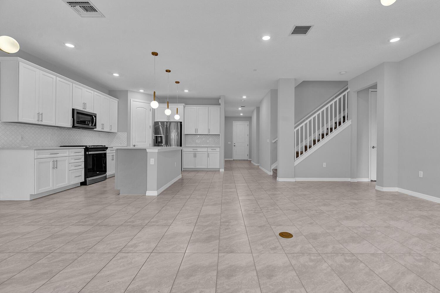 8296 Vaulting Drive, Lake Worth, FL 33467, Lake Worth - Photo 3