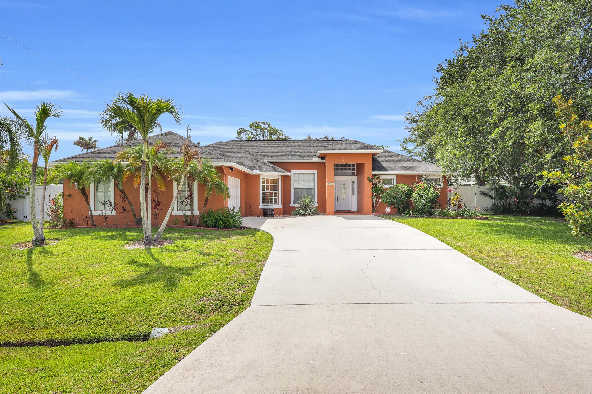 2522 SE Lyman Circle, Port St. Lucie, FL 34952, Port St. Lucie - Photo 2