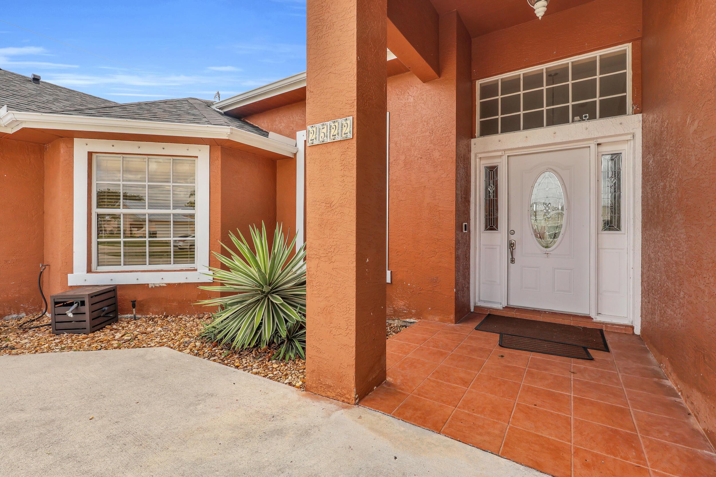2522 SE Lyman Circle, Port St. Lucie, FL 34952, Port St. Lucie - Photo 3