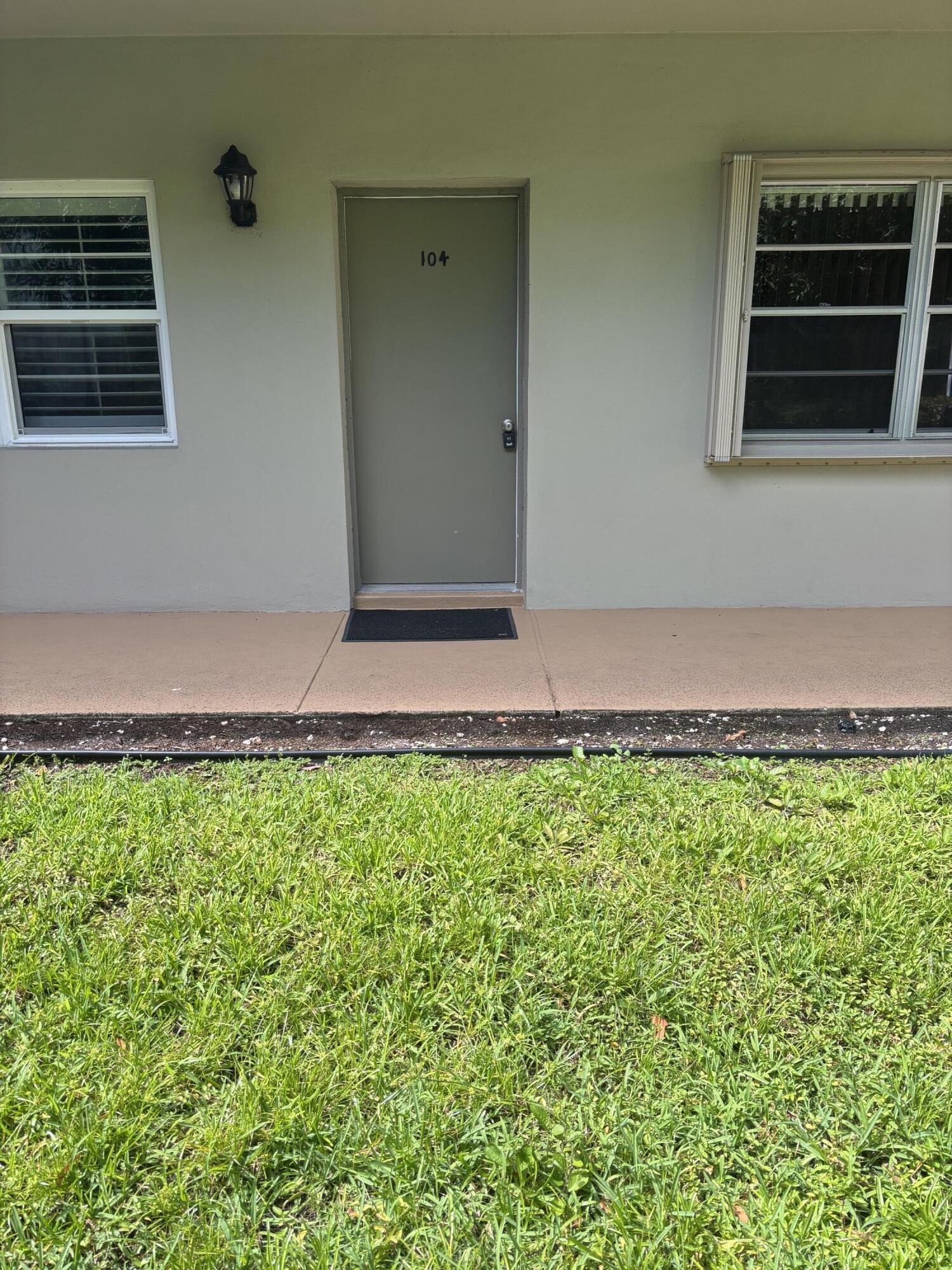 29 Lake Vista Trail 104, Port St. Lucie, FL 34952, Port St. Lucie - Photo 2