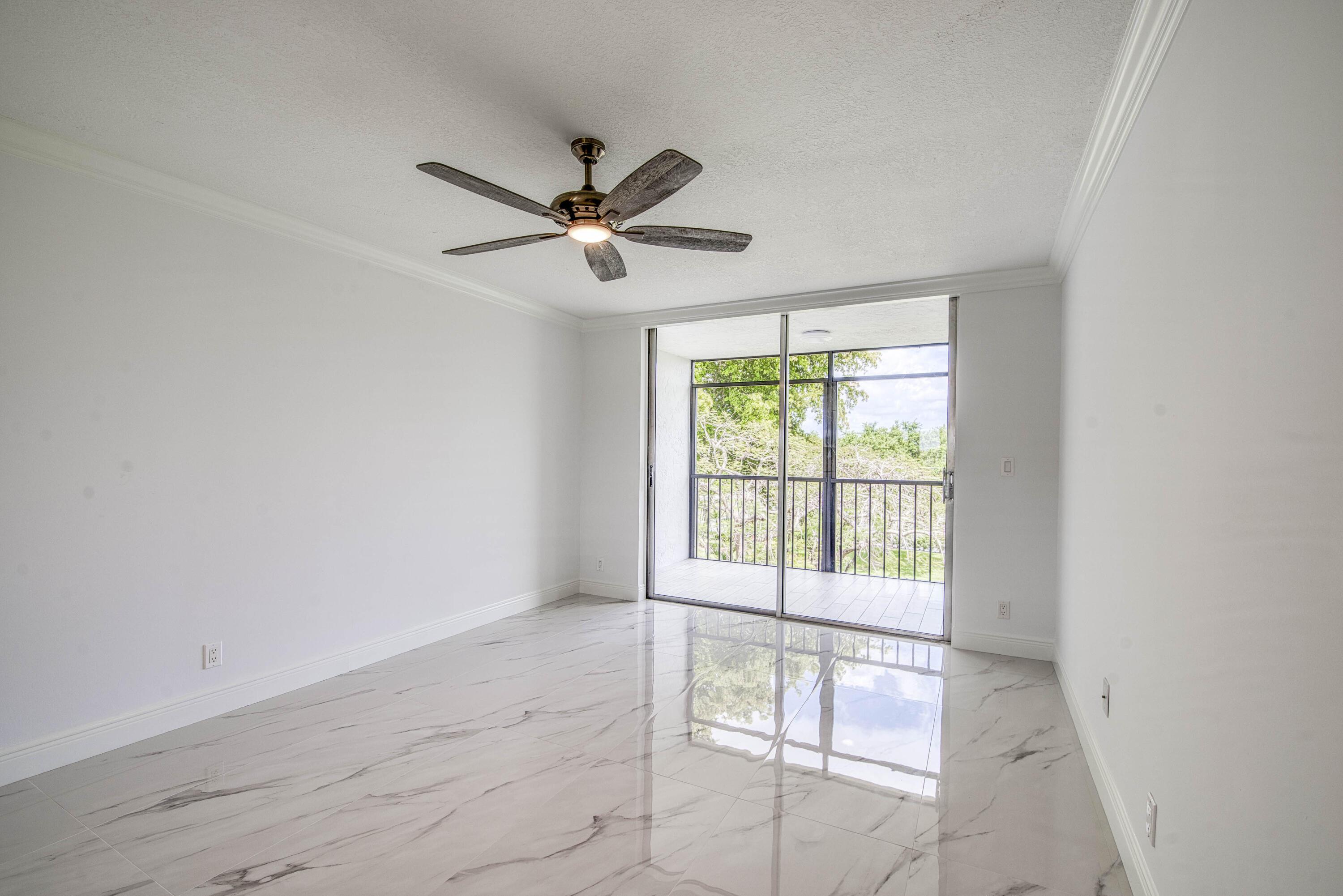 6795 Huntington Lane 406, Delray Beach, FL 33446, Delray Beach - Photo 5