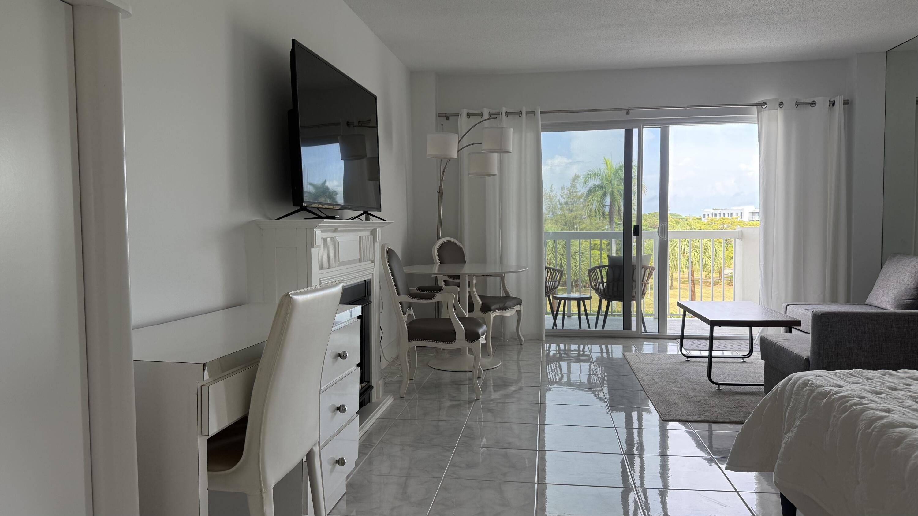2600 N Flagler Drive 413, West Palm Beach, FL 33407, West Palm Beach - Photo 2