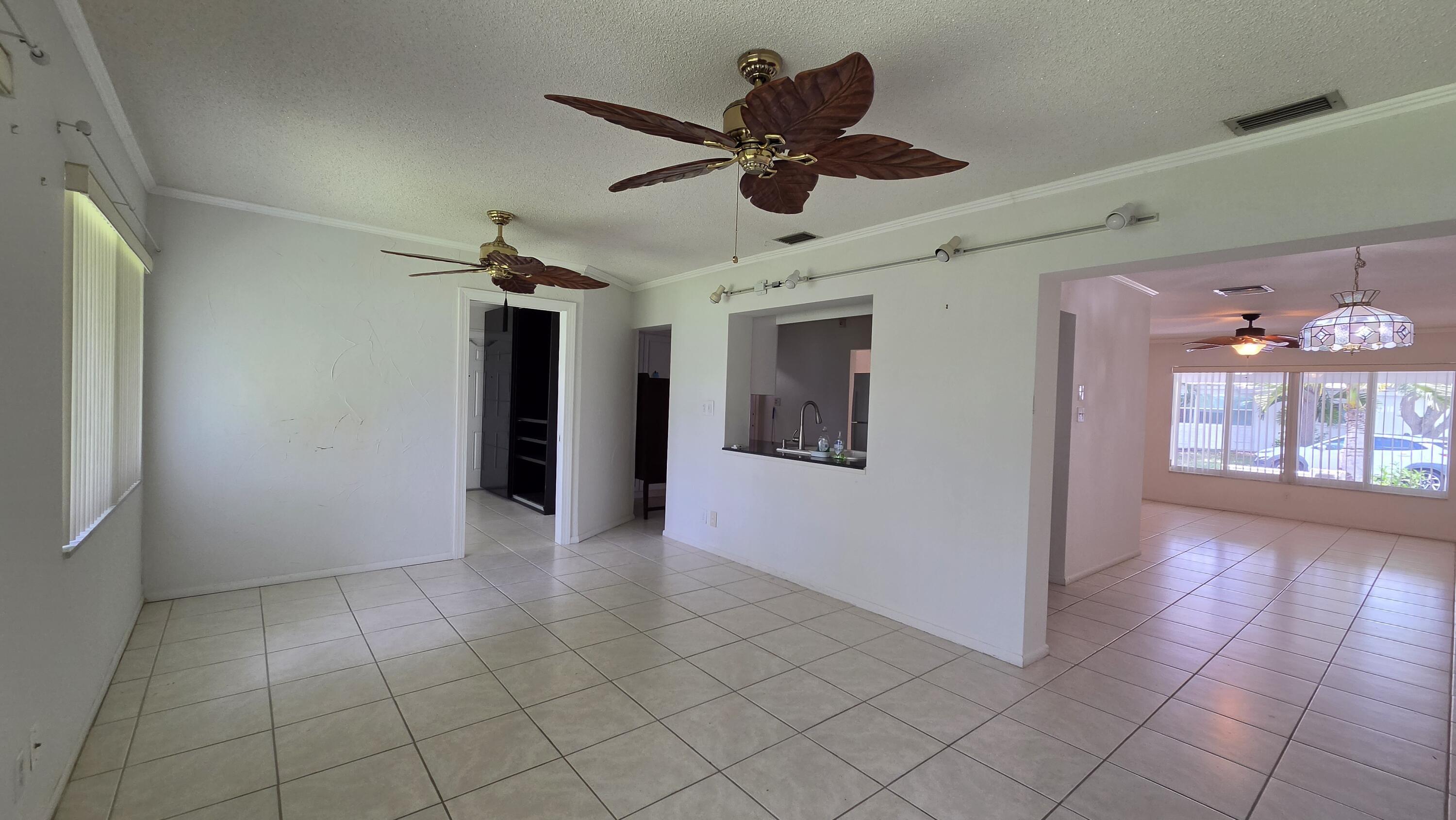 7002 NW 71st Avenue, Tamarac, FL 33321, Tamarac - Photo 4