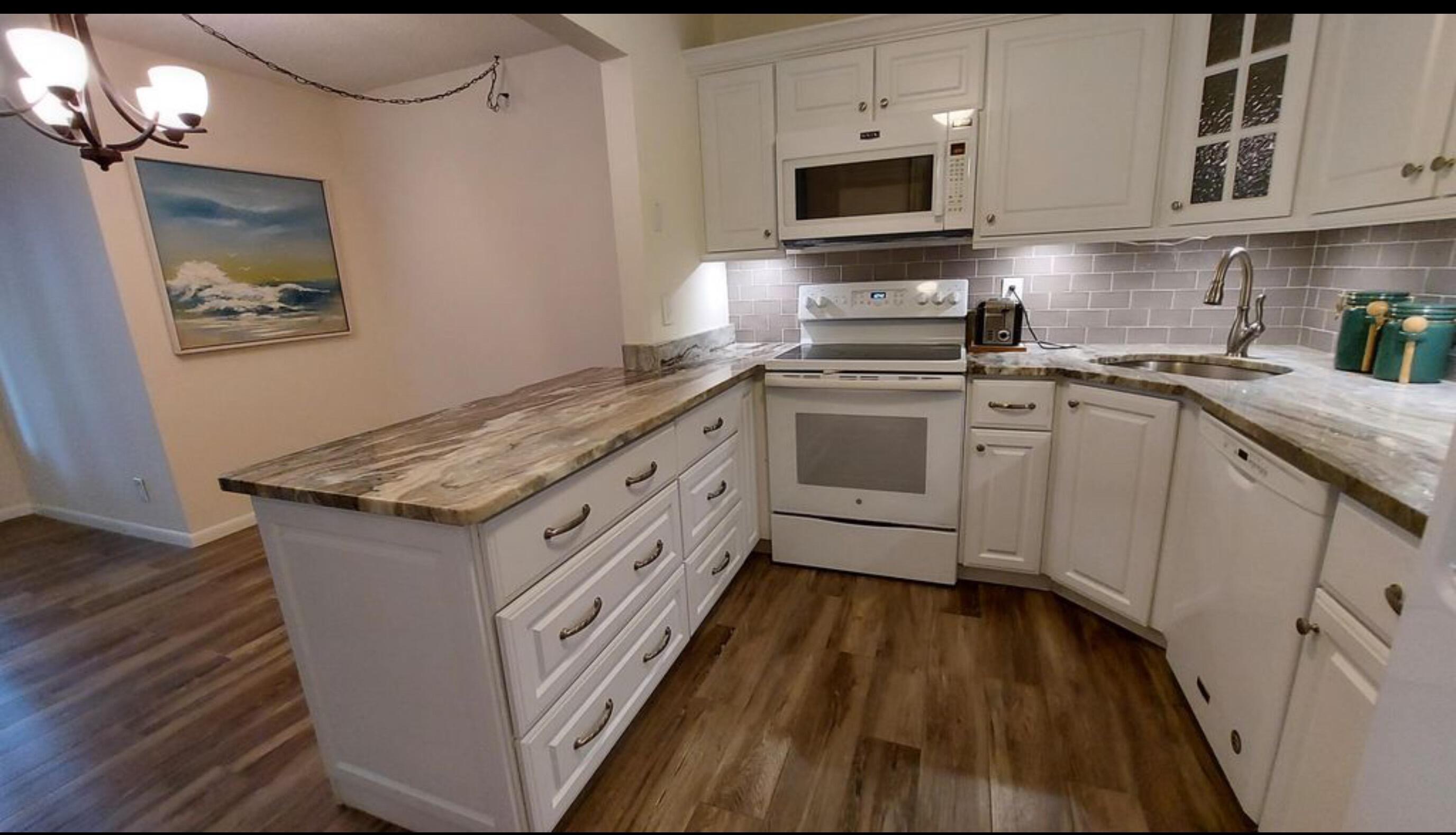 234 Pine Hov D-1, Greenacres, FL 33463, Greenacres - Photo 2