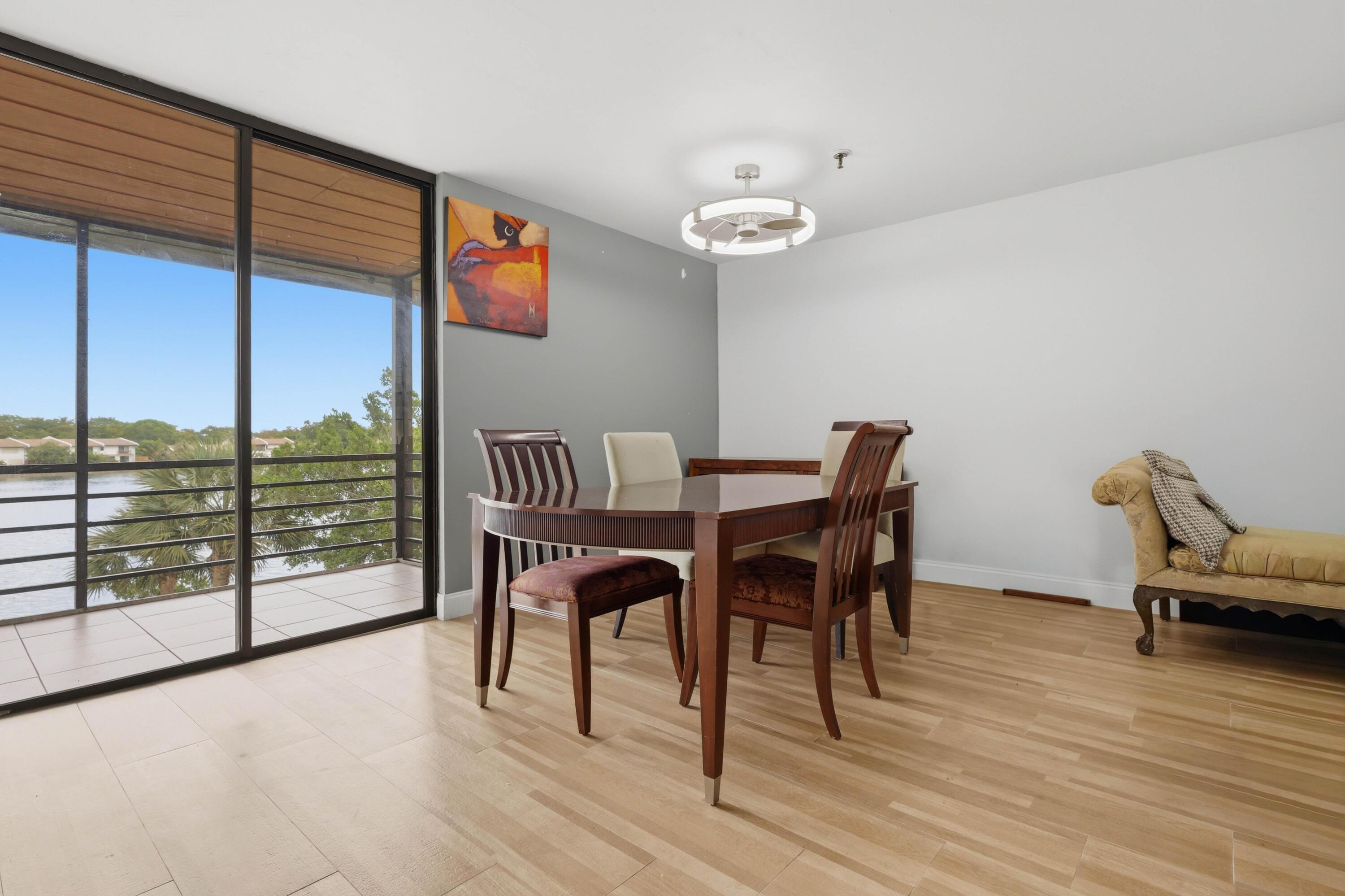661 NE 195th Street 310, Miami, FL 33179, Miami - Photo 5