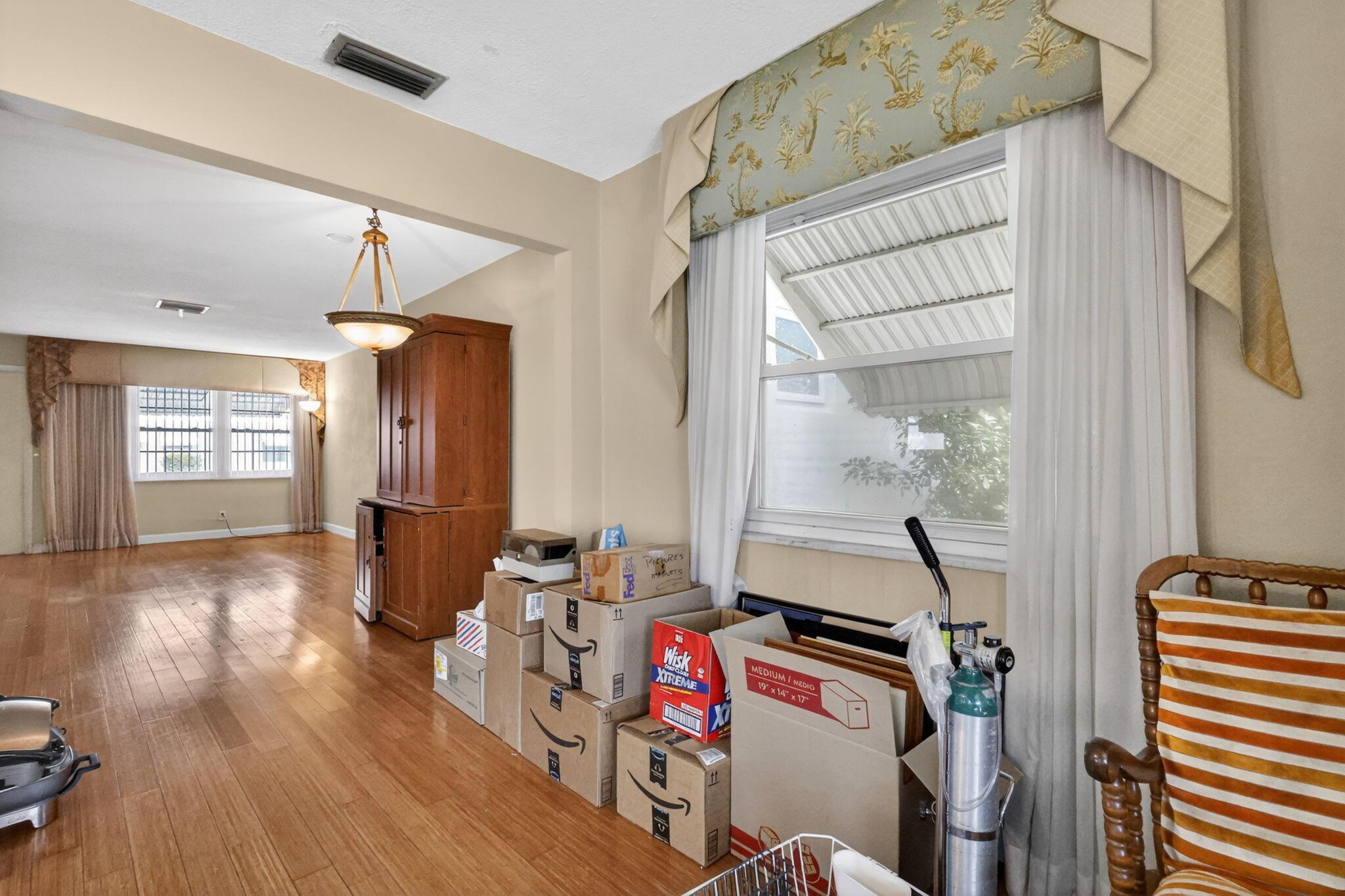 1104 W Ocean Avenue, Boynton Beach, FL 33426, Boynton Beach - Photo 4