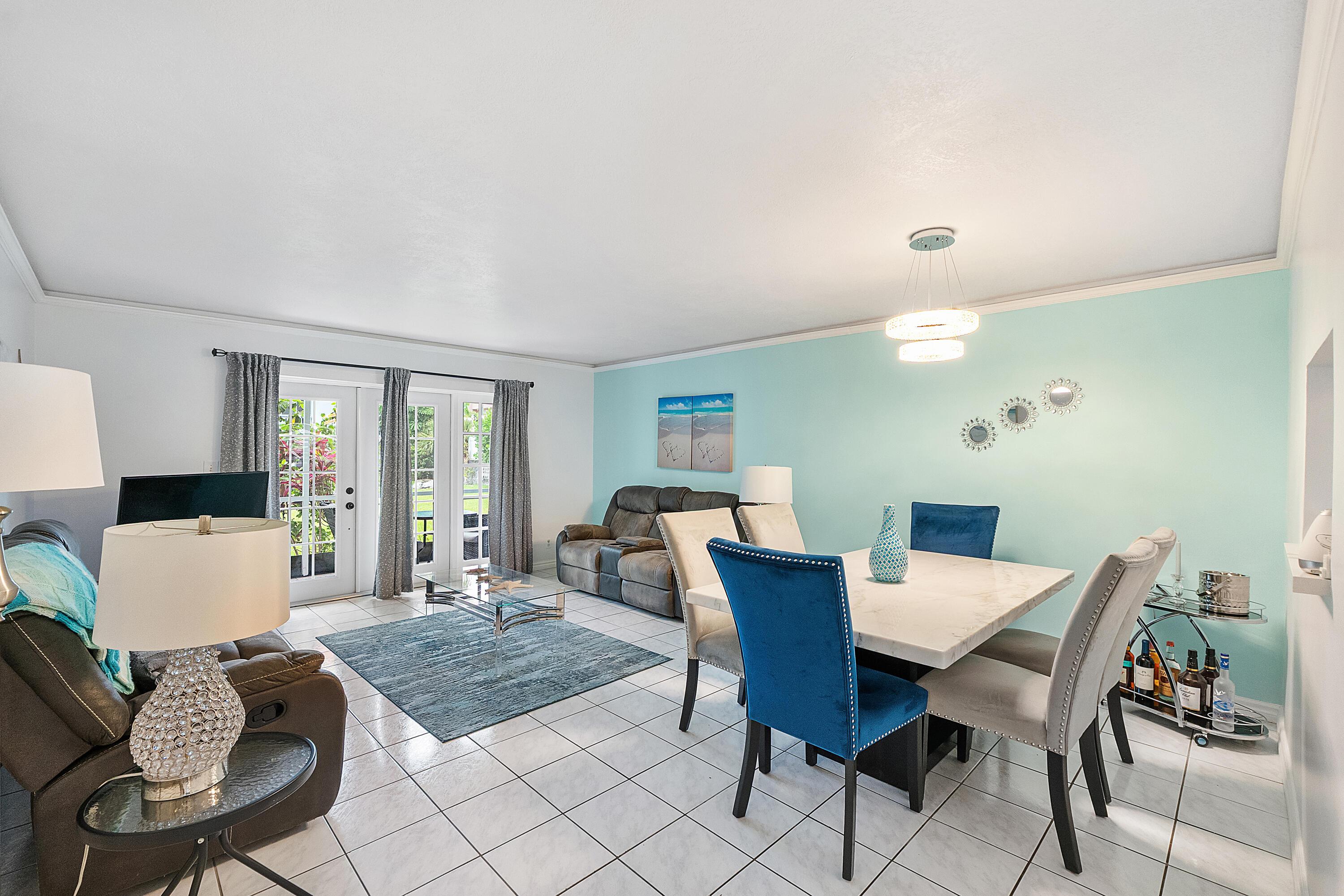 219 NE 14th Avenue 107, Hallandale Beach, FL 33009, Hallandale Beach - Photo 3