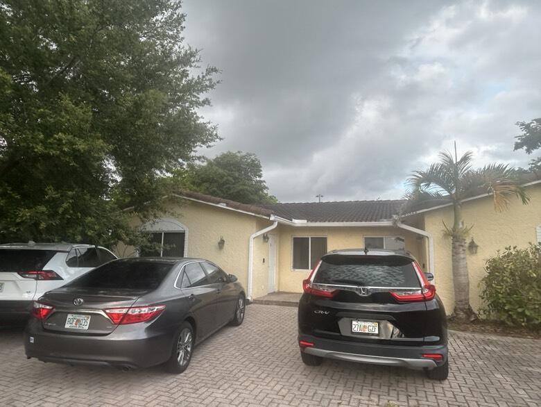 8362 NW 23rd Manor, Coral Springs, FL 33065, Coral Springs - Photo 3