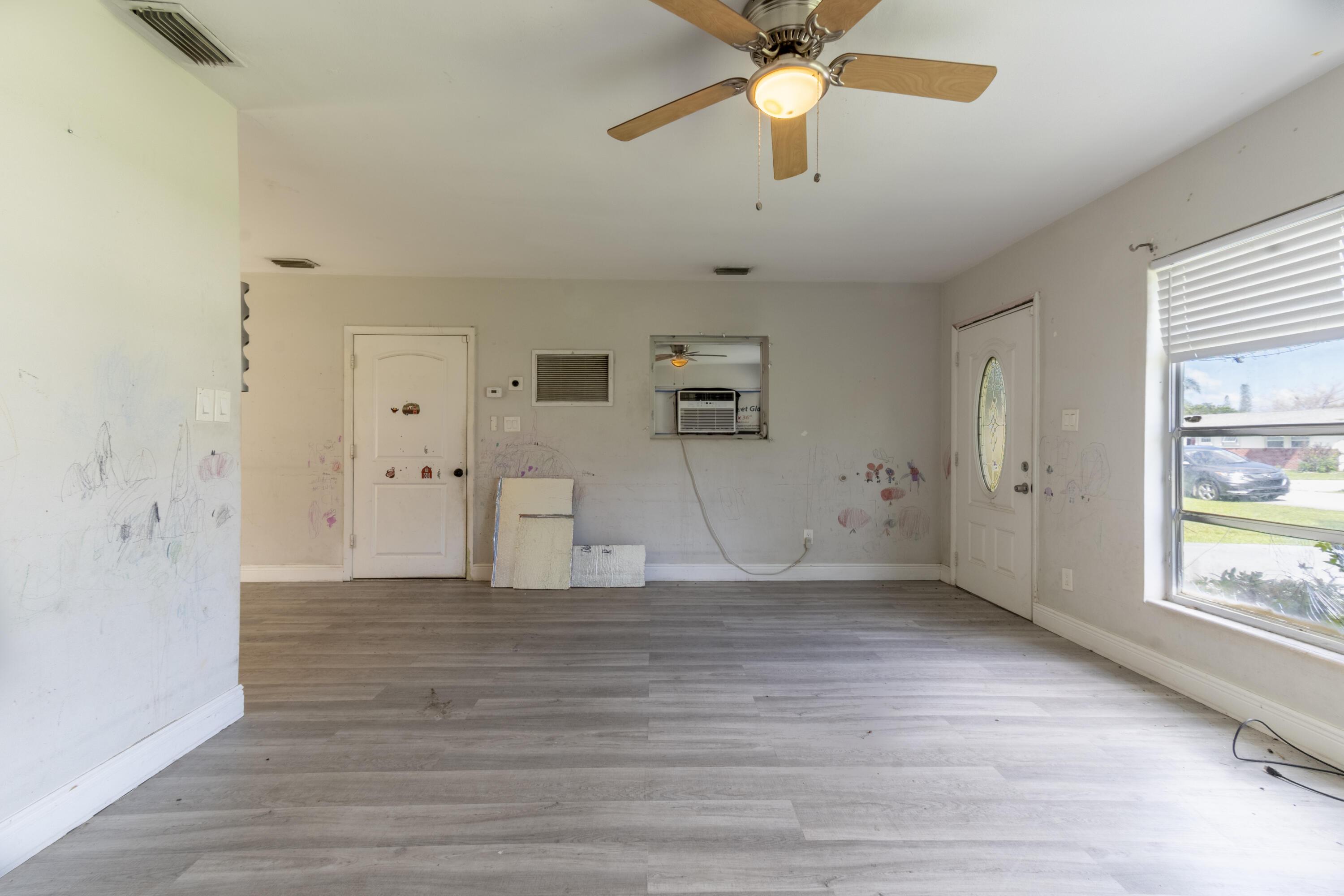 770 Lomas Street, Port St. Lucie, FL 34952, Port St. Lucie - Photo 5