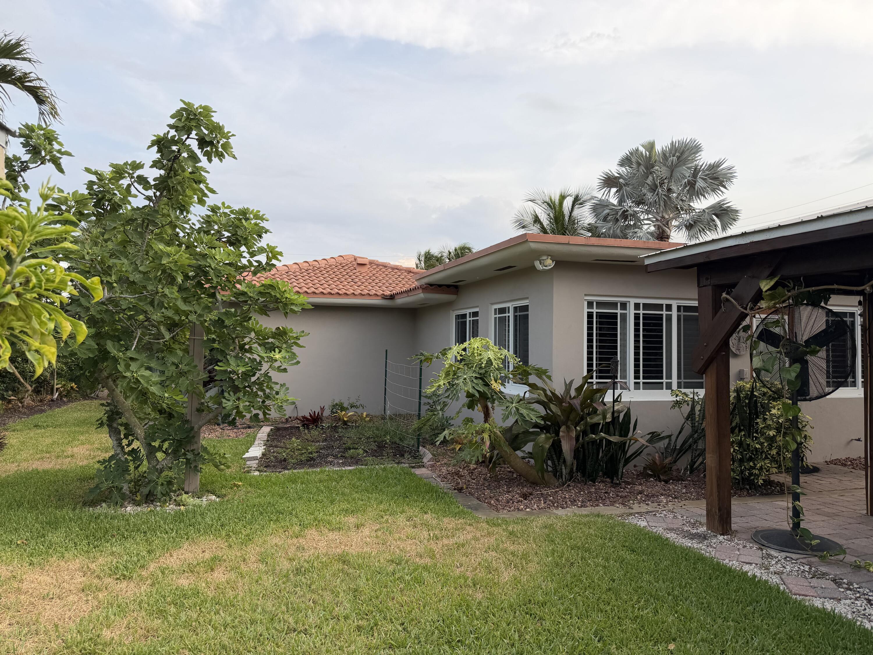 1140 Morse Boulevard, Singer Island, FL 33404, Singer Island - Photo 2