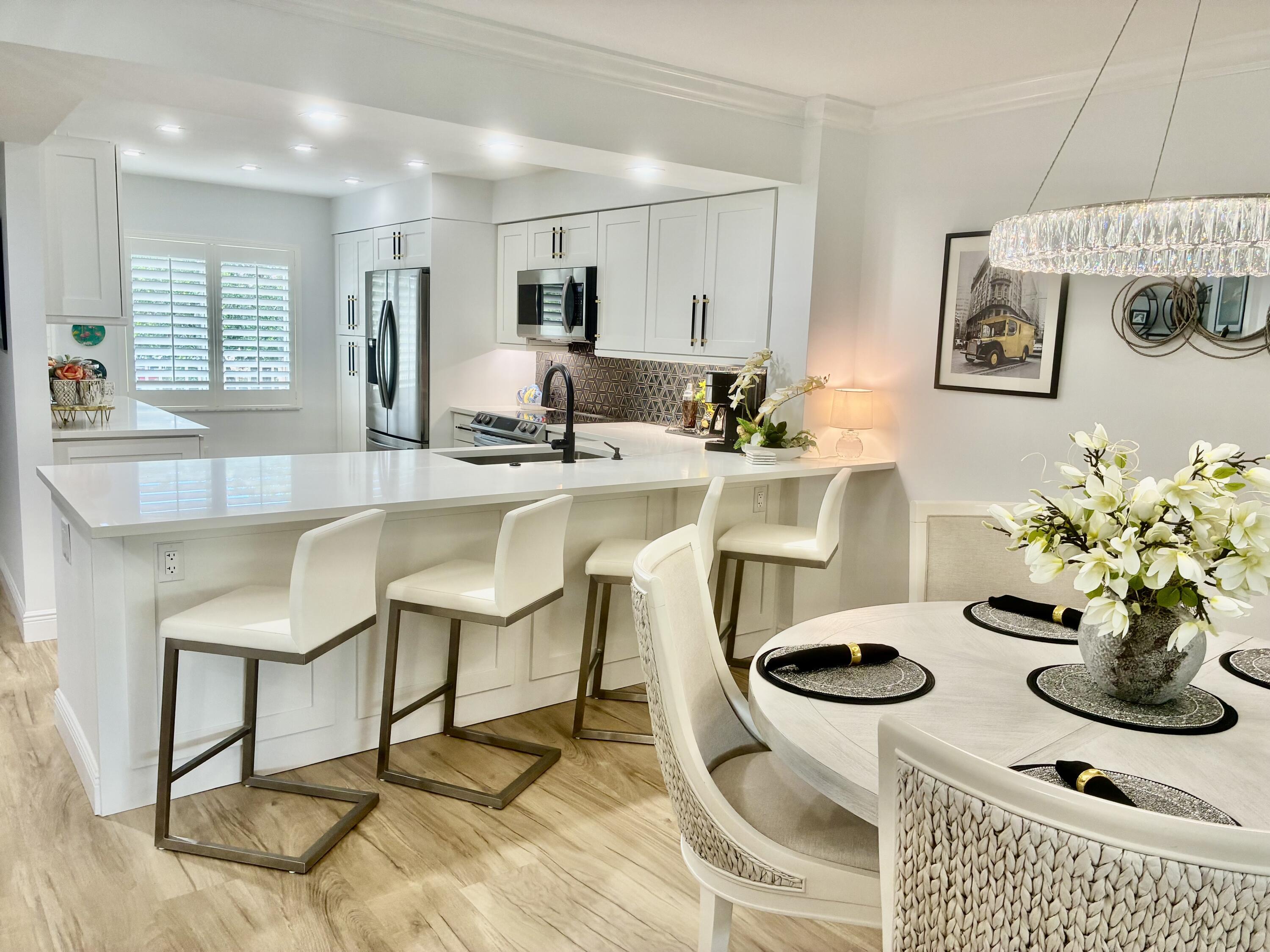 5778 Crystal Shores Drive 303, Boynton Beach, FL 33437, Boynton Beach - Photo 3