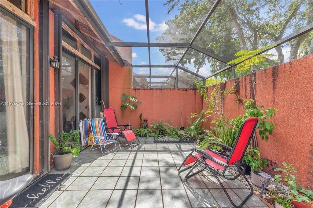 1490 Laguna Lane, Pembroke Pines, FL 33026, Pembroke Pines - Photo 3