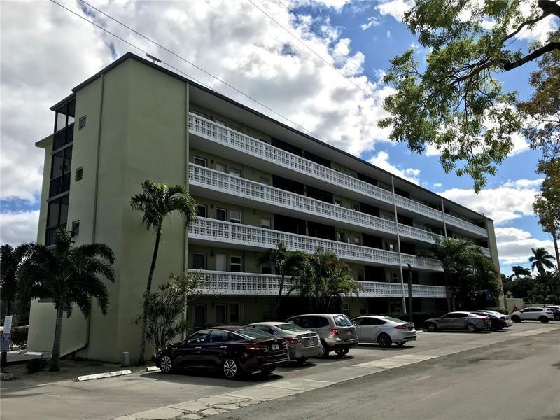 1425 Arthur Street 414b, Hollywood, FL 33020, Hollywood - Photo 4