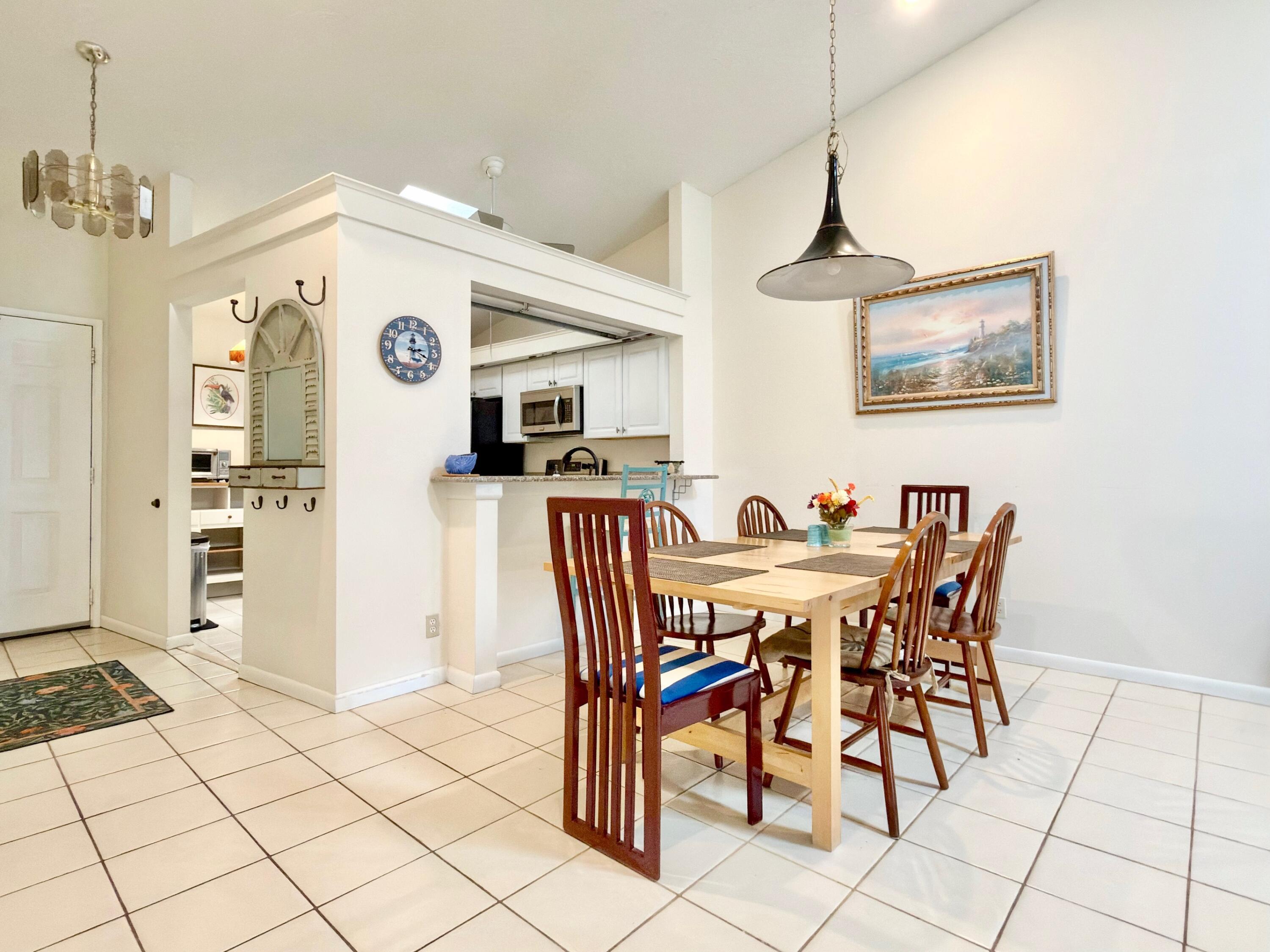 10975 Dolphin Palm Court B, Boynton Beach, FL 33437, Boynton Beach - Photo 5
