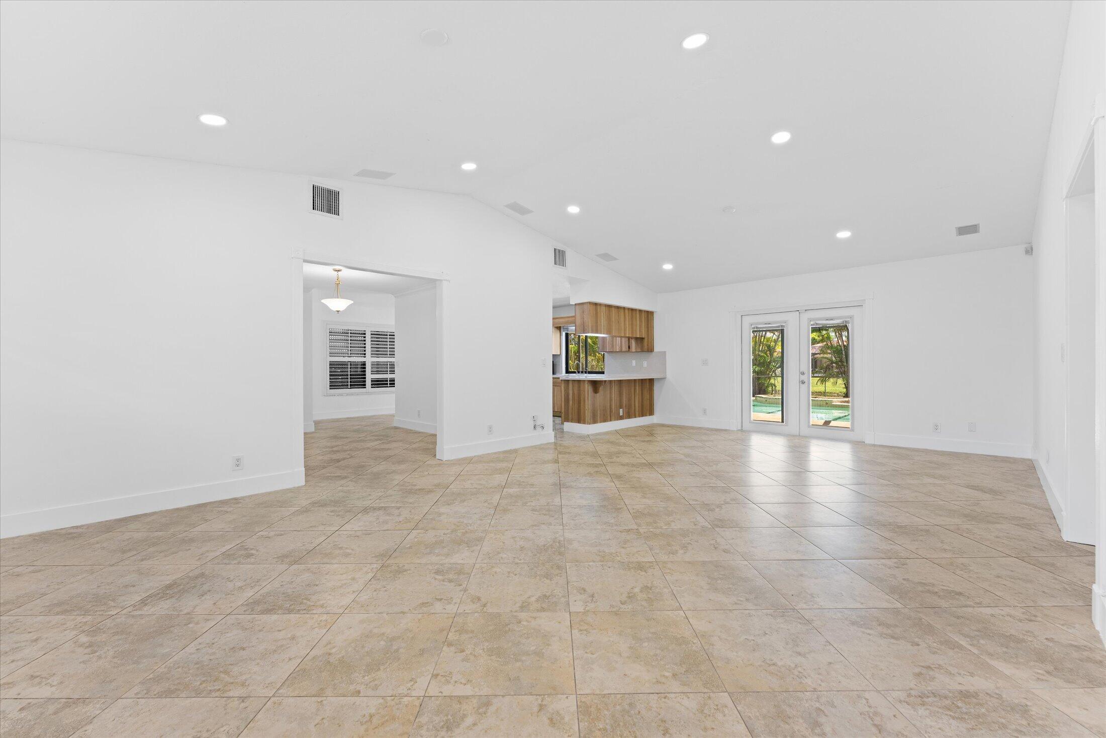 11580 NW 20th Drive NW, Coral Springs, FL 33071, Coral Springs - Photo 4