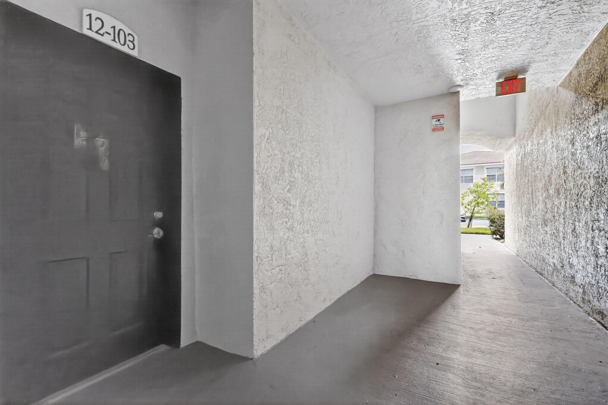 15115 Michelangelo Boulevard 103, Delray Beach, FL 33446, Delray Beach - Photo 3