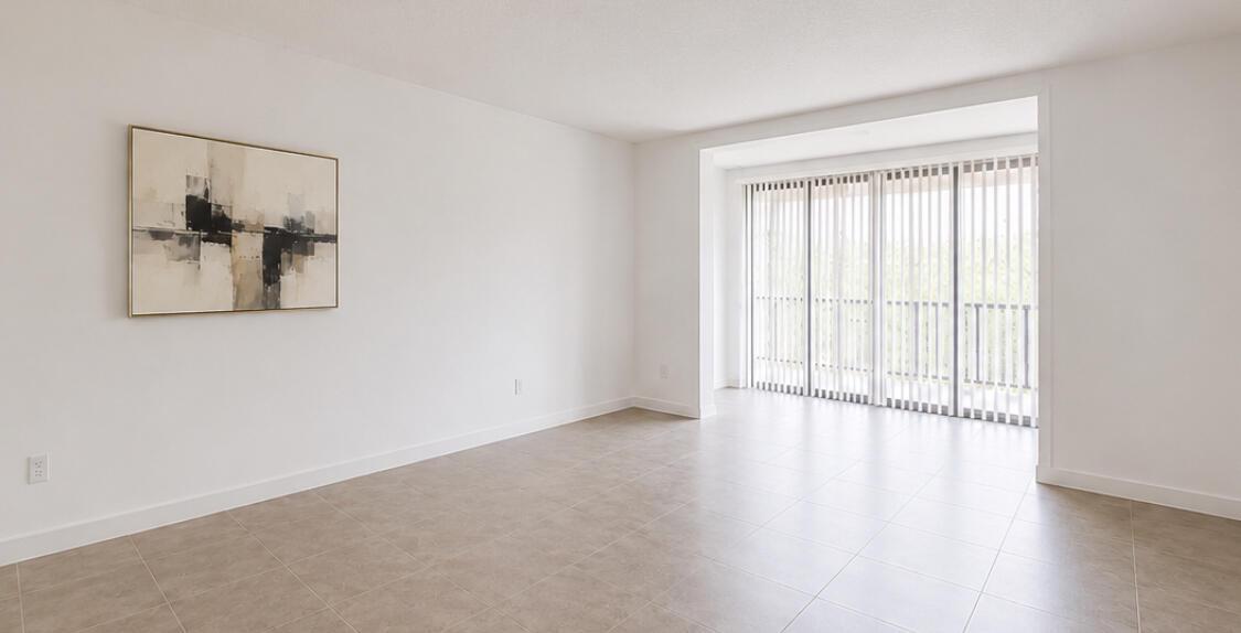 3740 Inverrary Drive 3g, Lauderhill, FL 33319, Lauderhill