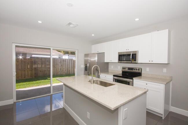 195 S 4th Street, Lantana, FL 33462, Lantana - Photo 3