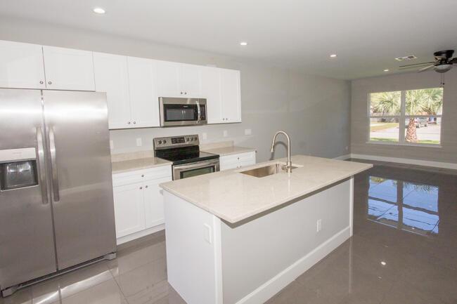195 S 4th Street, Lantana, FL 33462, Lantana - Photo 4