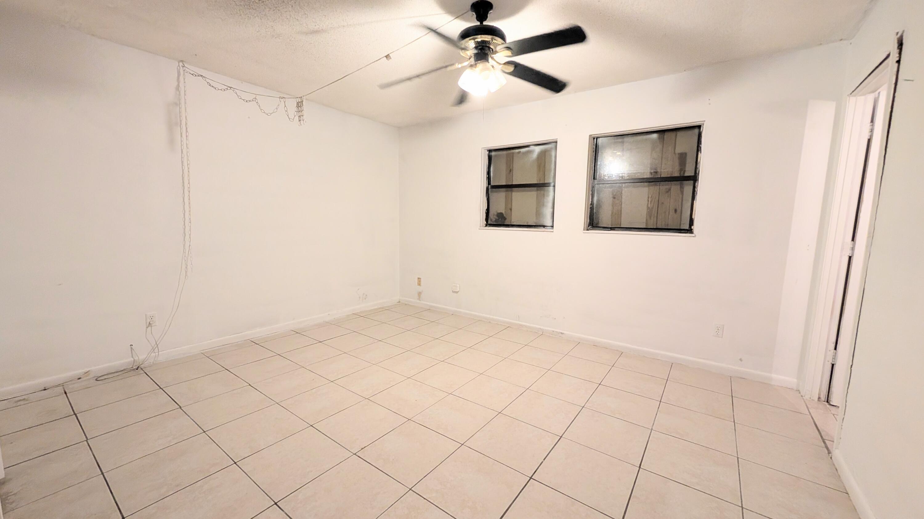 455 Janice Avenue, South Bay, FL 33493, South Bay - Photo 3