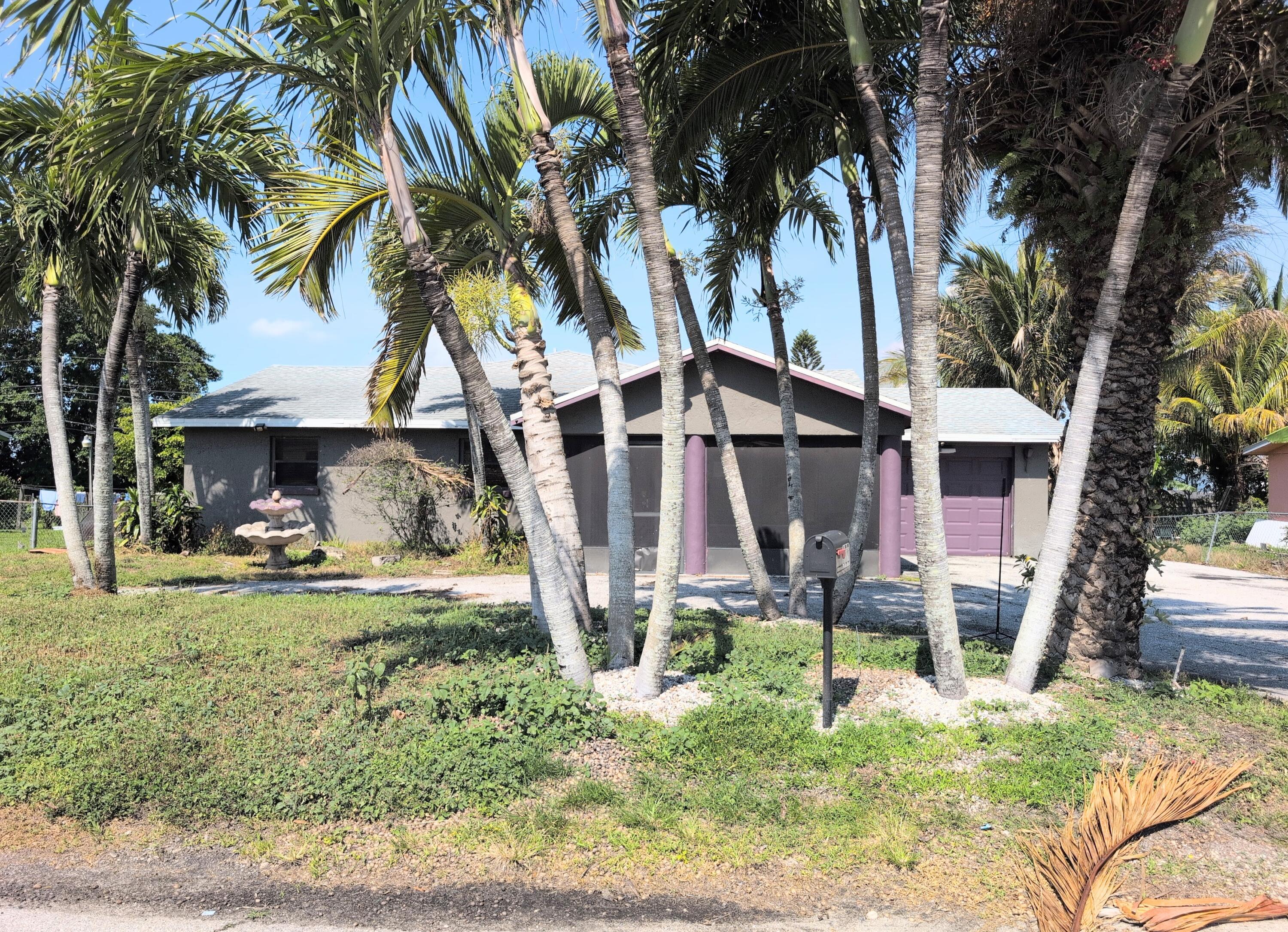 455 Janice Avenue, South Bay, FL 33493, South Bay - Photo 2