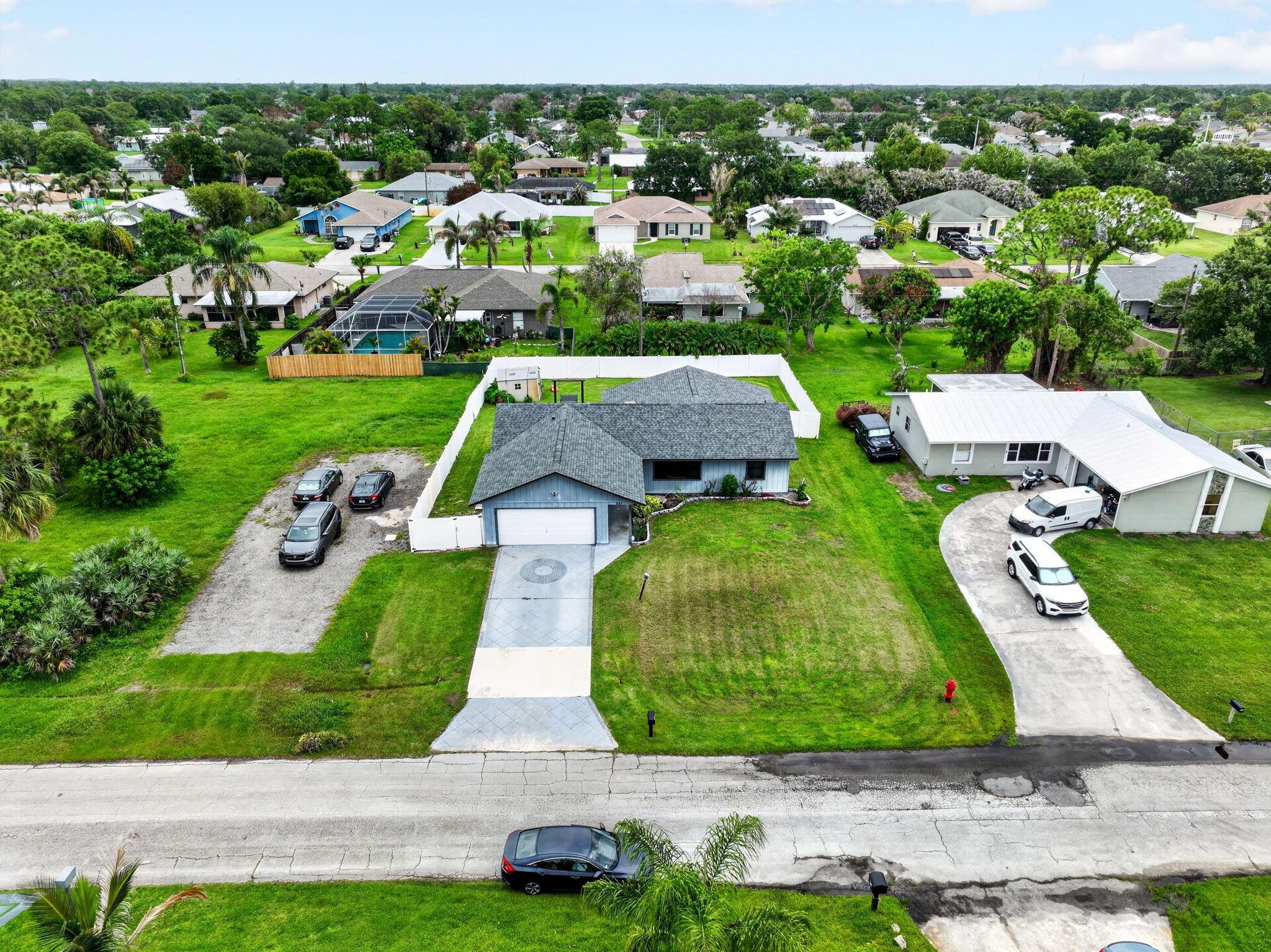 641 SE Streamlet Avenue, Port St. Lucie, FL 34983, Port St. Lucie - Photo 4