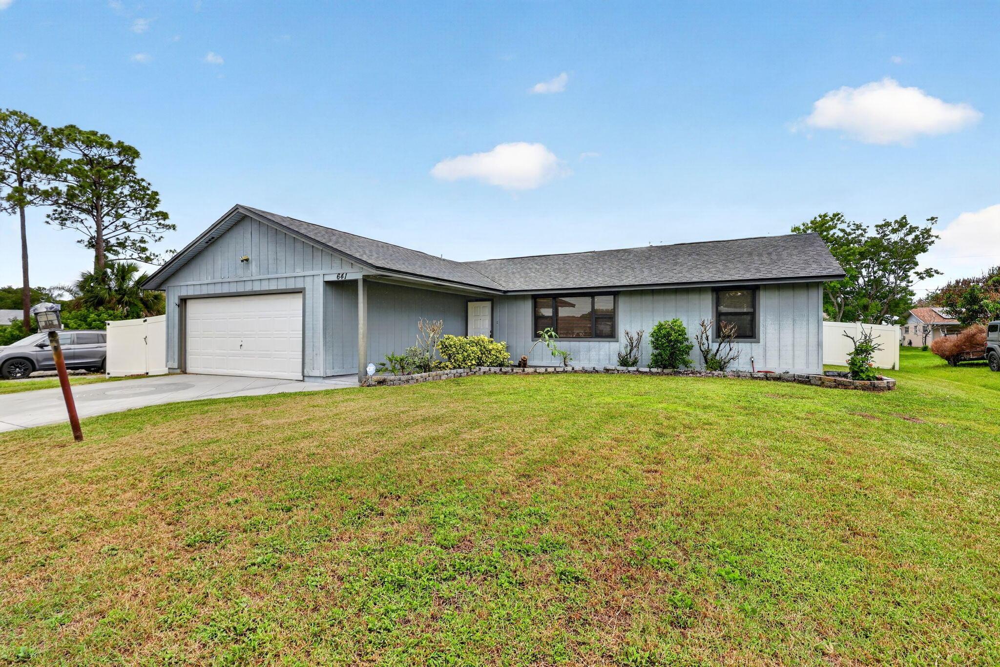 641 SE Streamlet Avenue, Port St. Lucie, FL 34983, Port St. Lucie - Photo 3