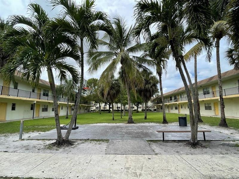4160 NW 21st Street 246, Lauderhill, FL 33313, Lauderhill - Photo 2