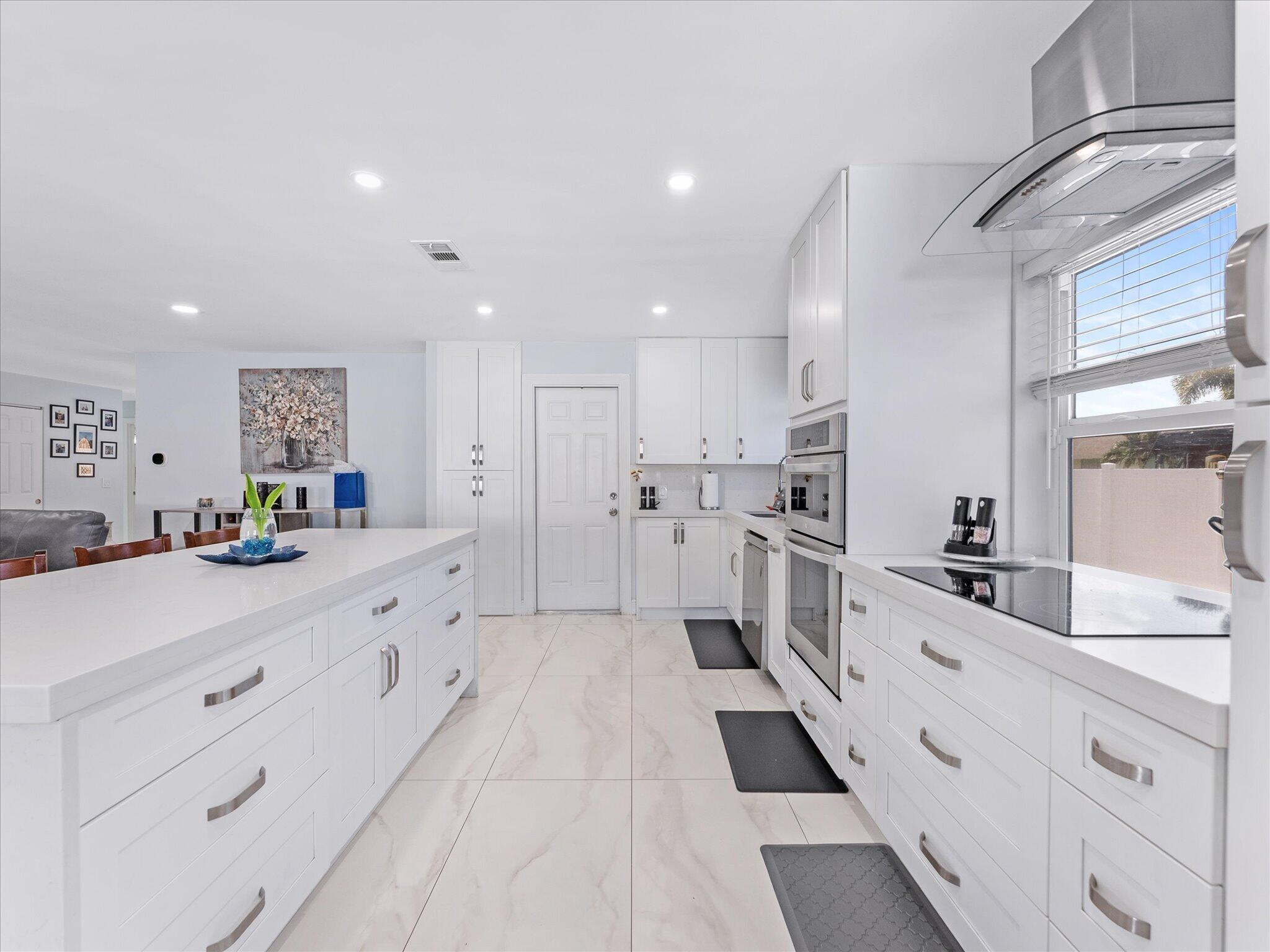 23040 SW 54th Avenue, Boca Raton, FL 33433, Boca Raton