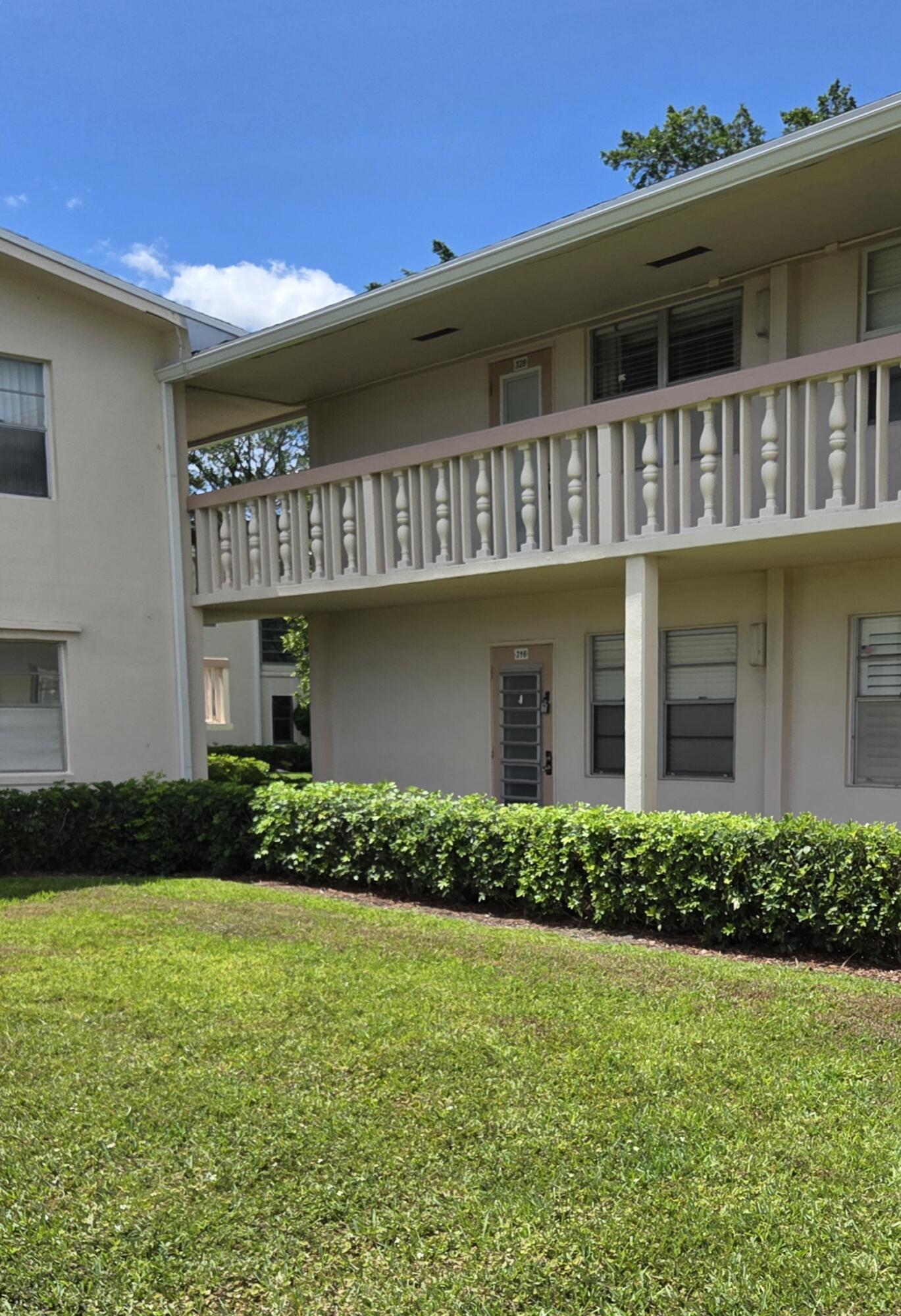 316 Farnham P 316, Deerfield Beach, FL 33442, Deerfield Beach - Photo 2