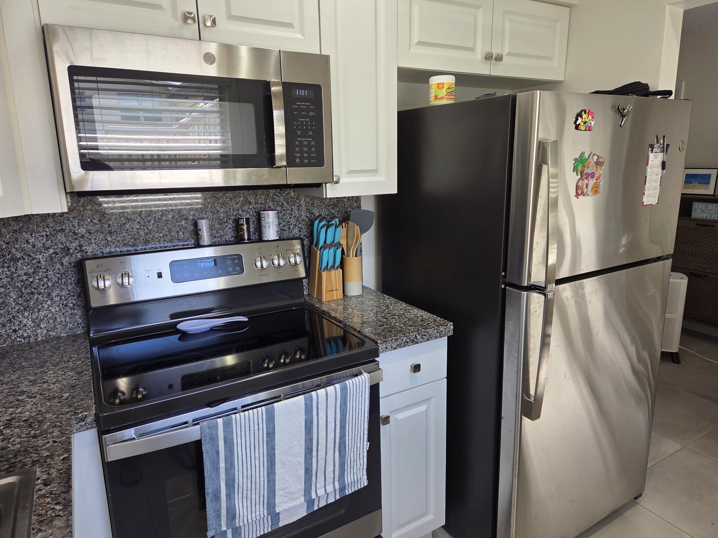 316 Farnham P 316, Deerfield Beach, FL 33442, Deerfield Beach - Photo 3