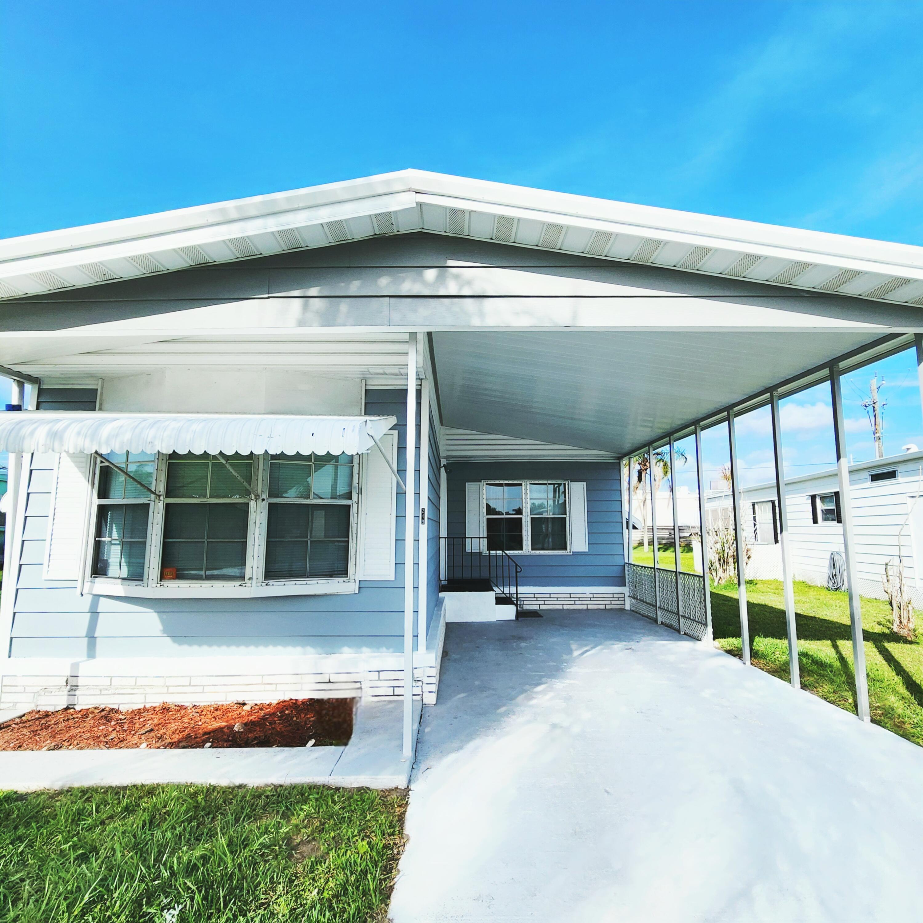 249 Camino Del Rio, Port St. Lucie, FL 34952, Port St. Lucie - Photo 2