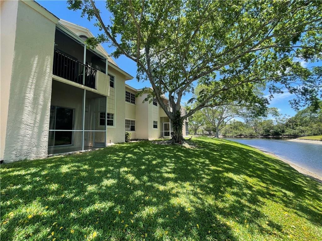 640 Cypress Club Way J12, Deerfield Beach, FL 33064, Deerfield Beach - Photo 3