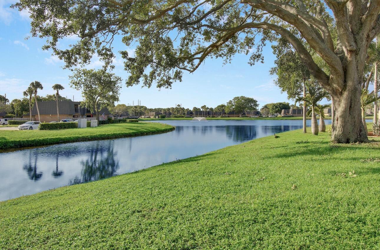 6906 69th Way, West Palm Beach, FL 33407, West Palm Beach
