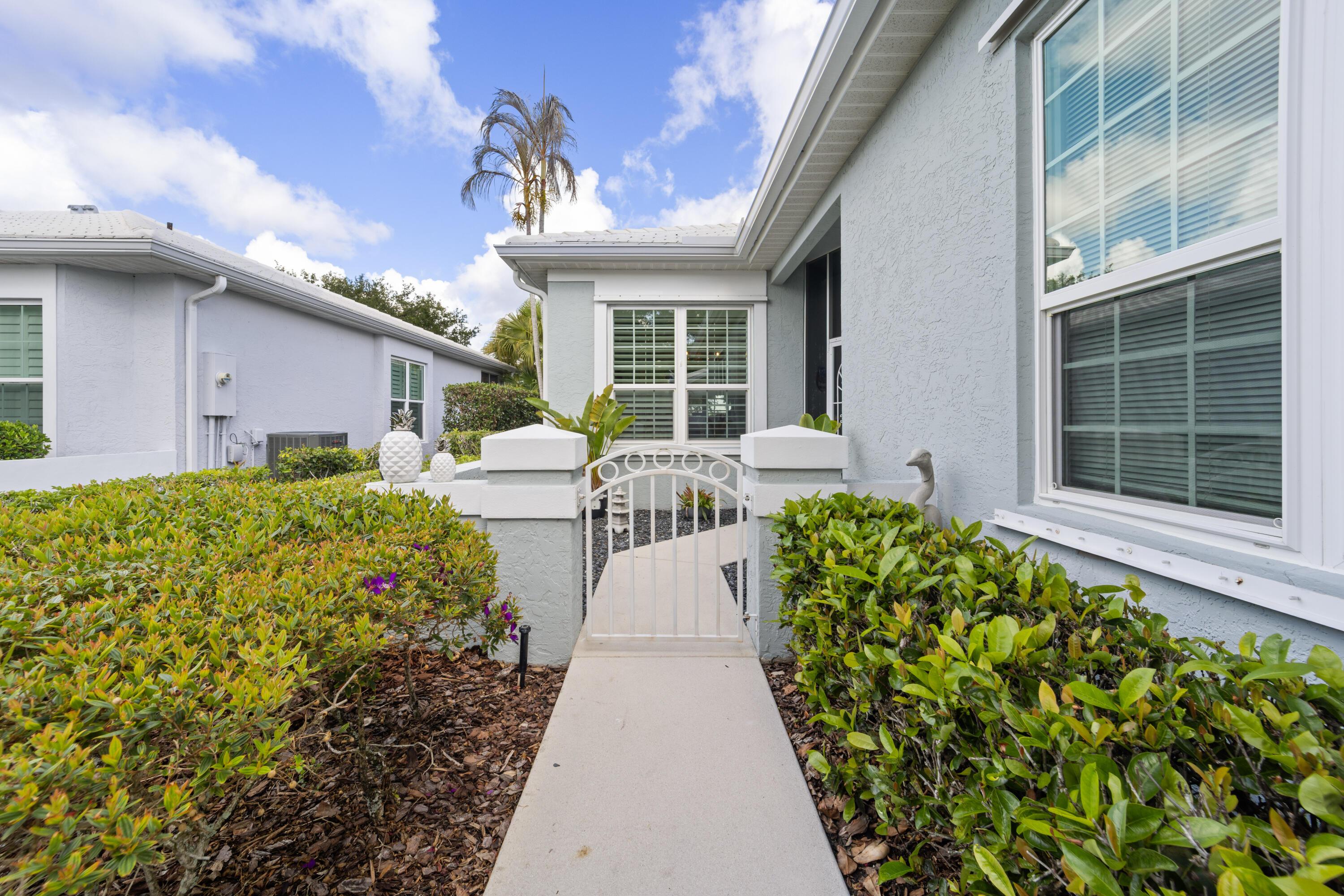 1822 SW Willowbend Lane, Palm City, FL 34990, Palm City - Photo 5