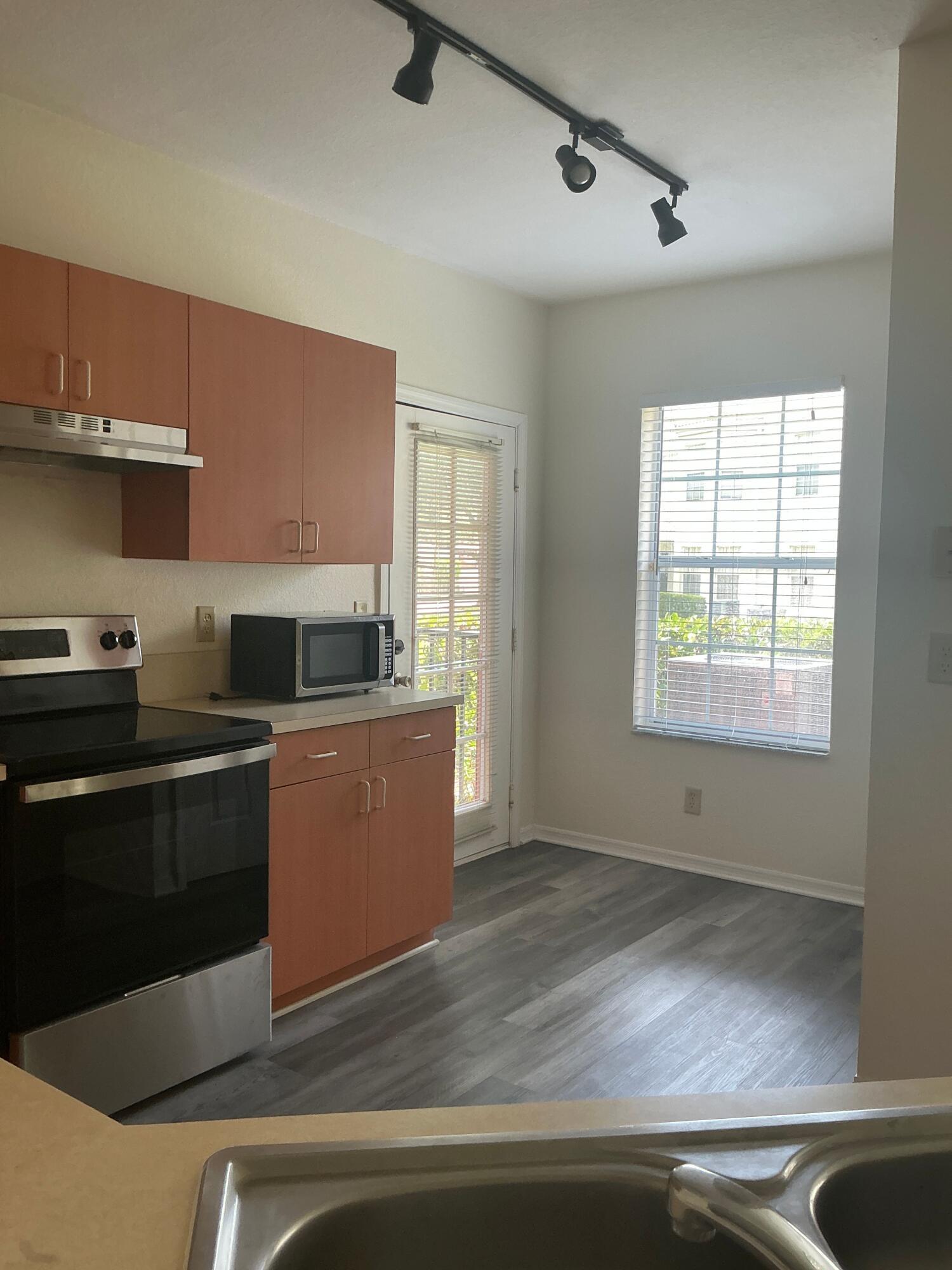 168 SW Peacock Boulevard 35-103, Port St. Lucie, FL 34986, Port St. Lucie - Photo 4
