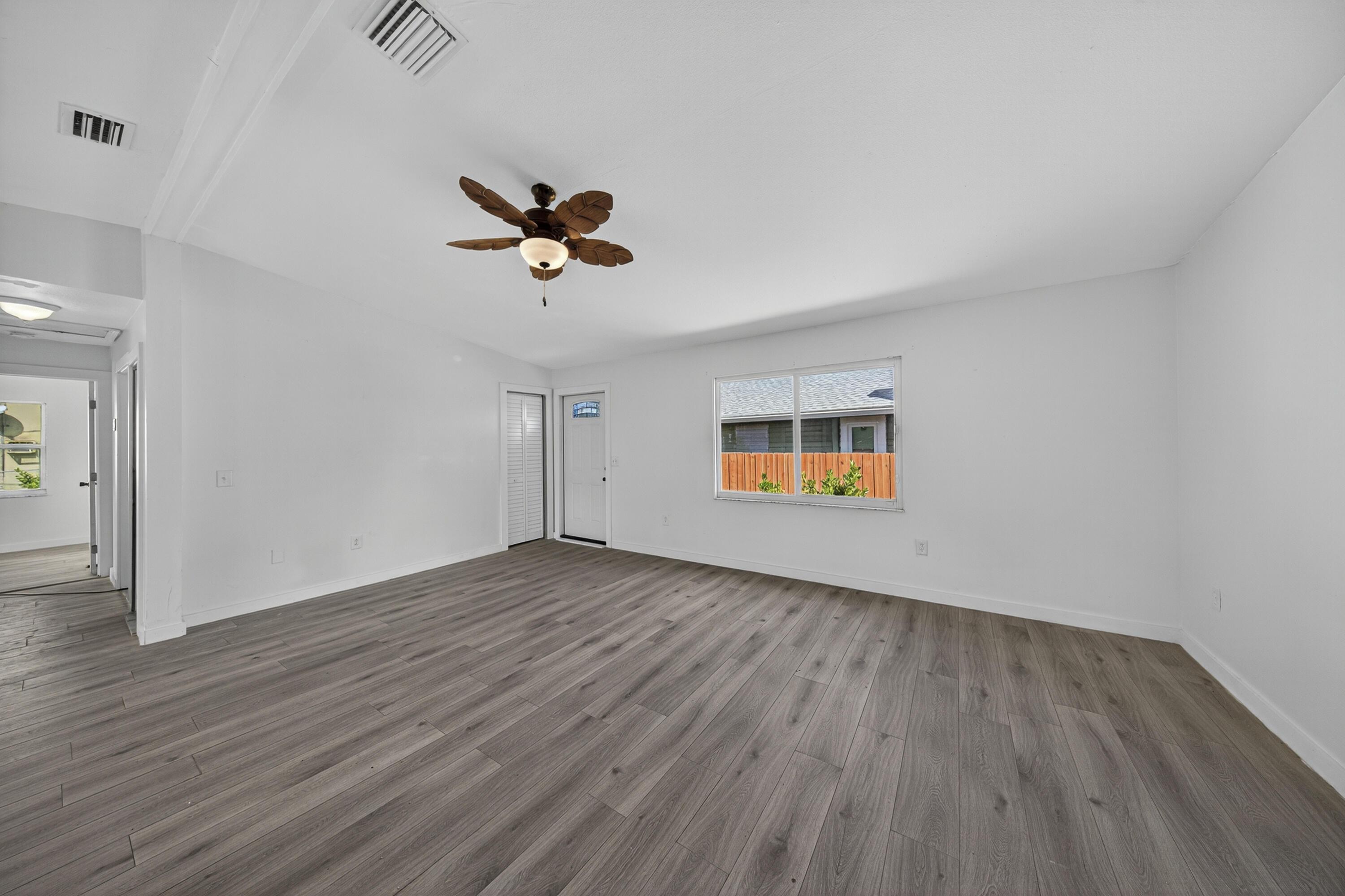 117 NE 8th Street, Pompano Beach, FL 33060, Pompano Beach - Photo 5