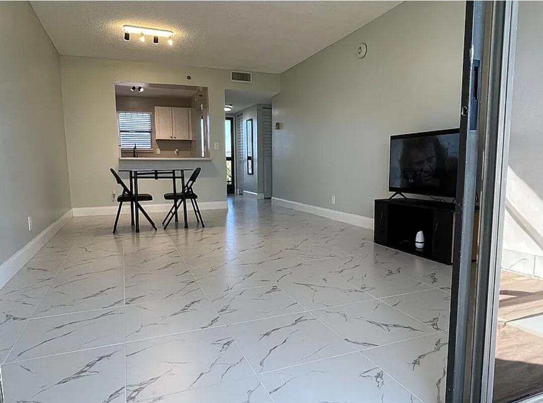 4640 W Lucerne Lakes Blvd Boulevard 505, Lake Worth, FL 33467, Lake Worth - Photo 5
