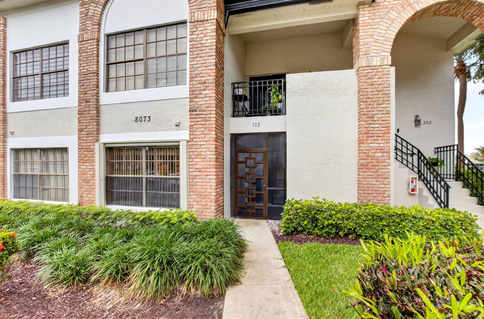 8073 Aberdeen Drive 102, Boynton Beach, FL 33472, Boynton Beach - Photo 3