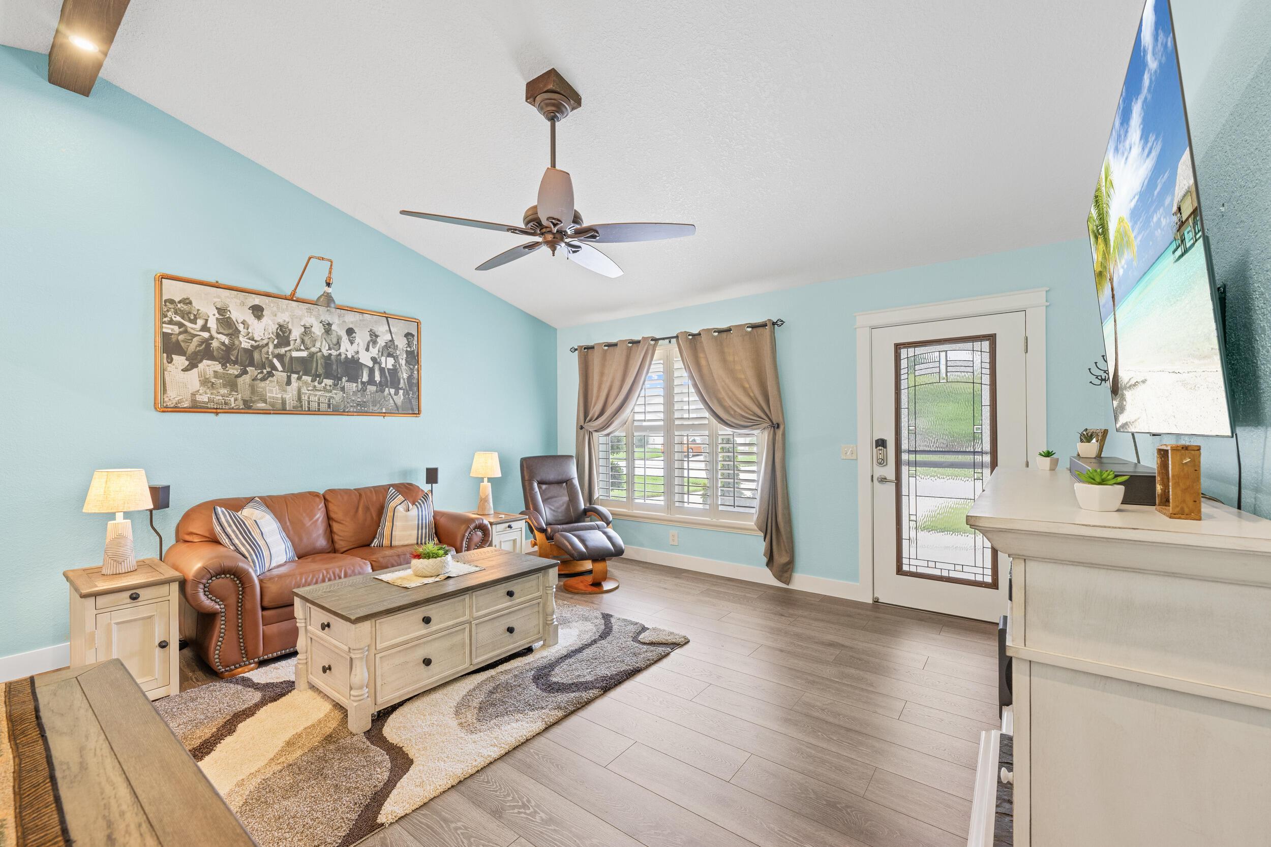 128 Banyan Circle, Jupiter, FL 33458, Jupiter - Photo 2
