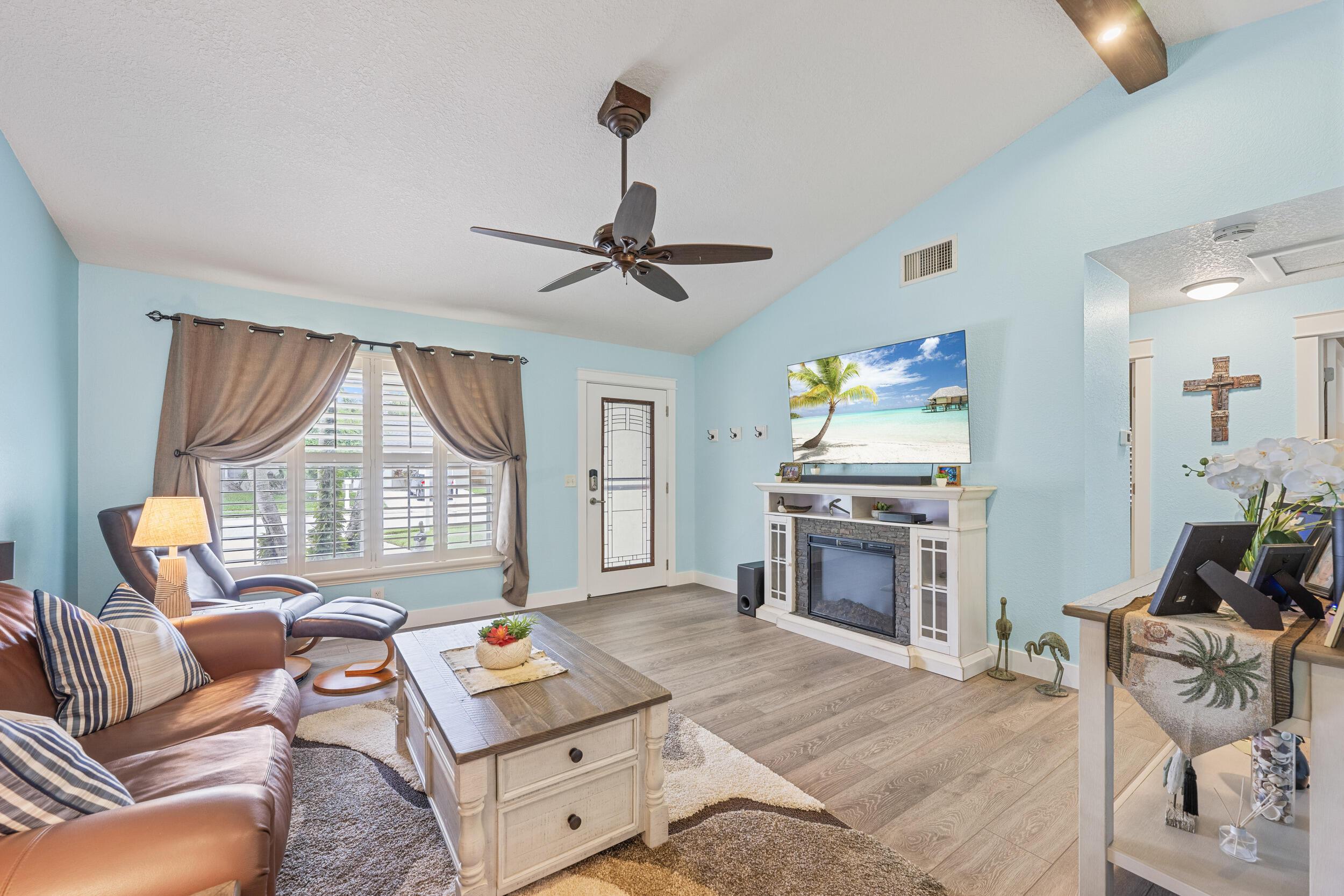 128 Banyan Circle, Jupiter, FL 33458, Jupiter - Photo 3