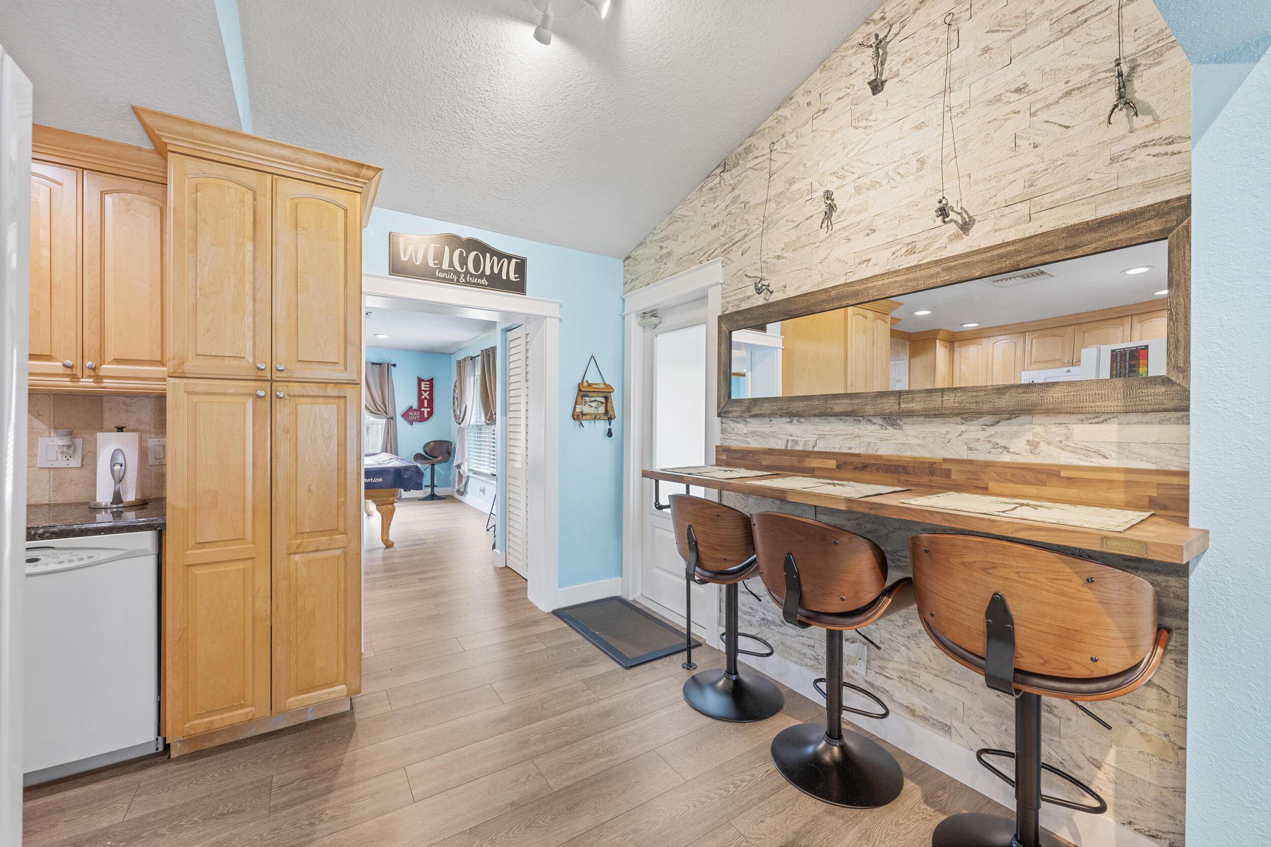 128 Banyan Circle, Jupiter, FL 33458, Jupiter - Photo 4