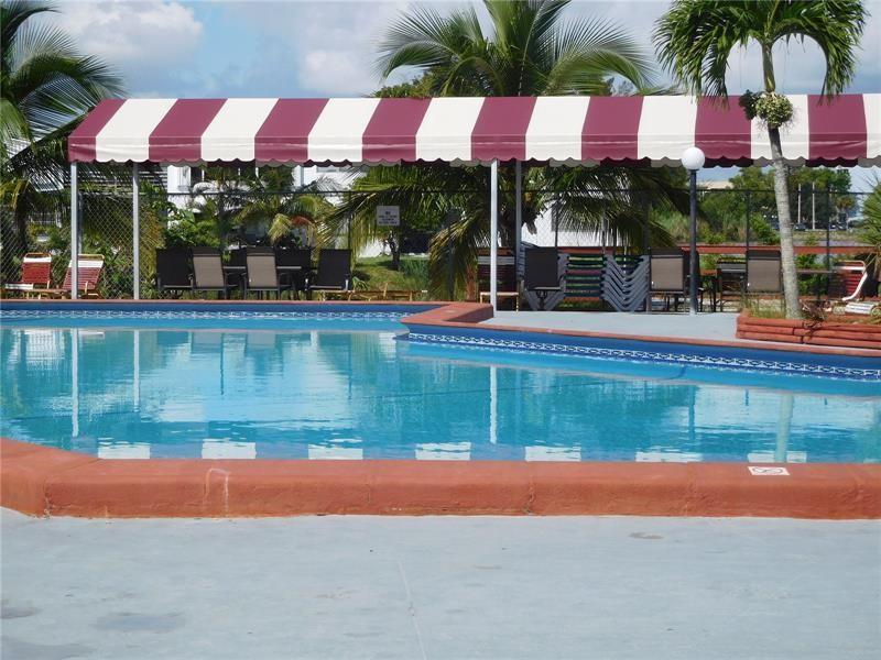 20337 NE 2nd Avenue, Miami, FL 33179, Miami - Photo 3