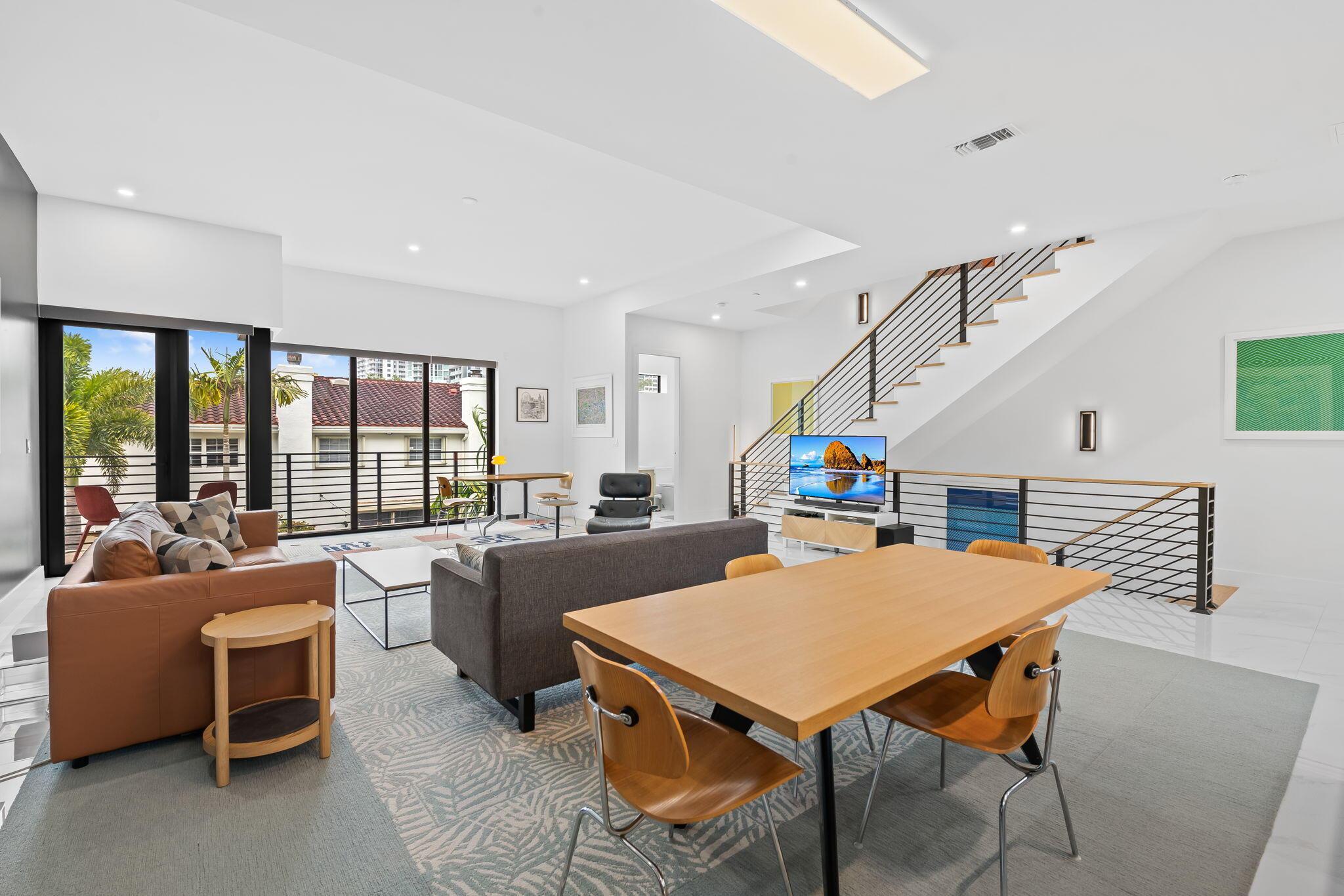 818 NE 2nd Street, Fort Lauderdale, FL 33301, Fort Lauderdale - Photo 2