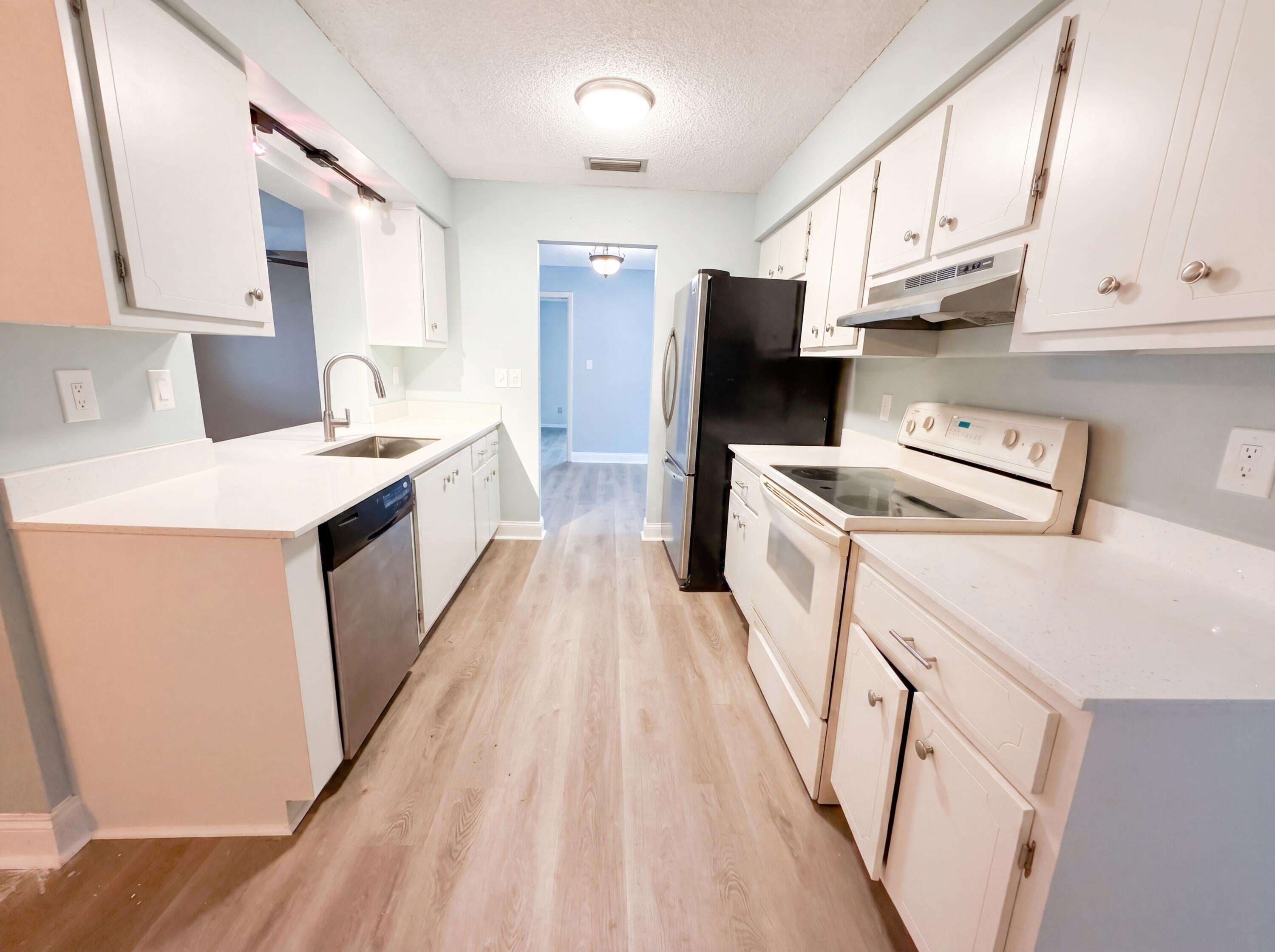 9605 NW 81st, Tamarac, FL 33321, Tamarac - Photo 2