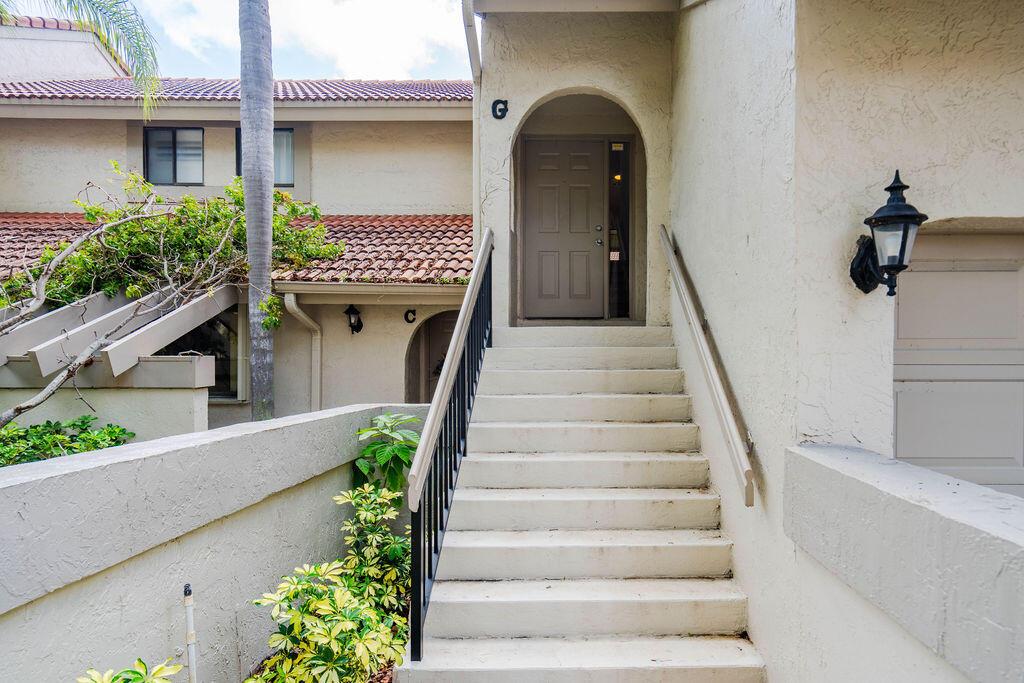 5710 Coach House Circle G, Boca Raton, FL 33486, Boca Raton - Photo 2