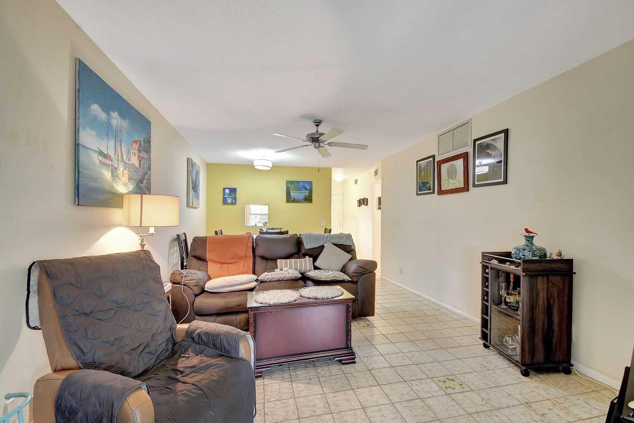 2121 NE 1st Court 105, Boynton Beach, FL 33435, Boynton Beach - Photo 2
