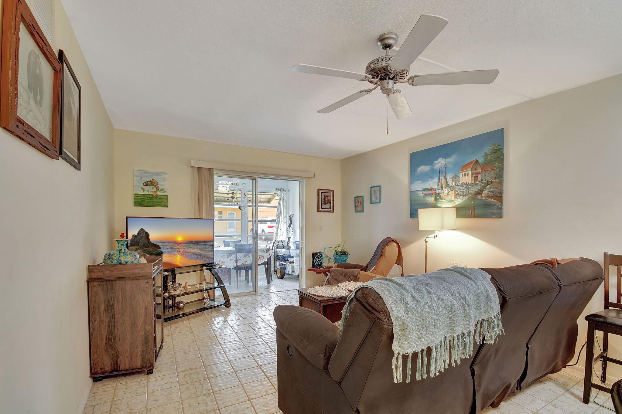 2121 NE 1st Court 105, Boynton Beach, FL 33435, Boynton Beach - Photo 3