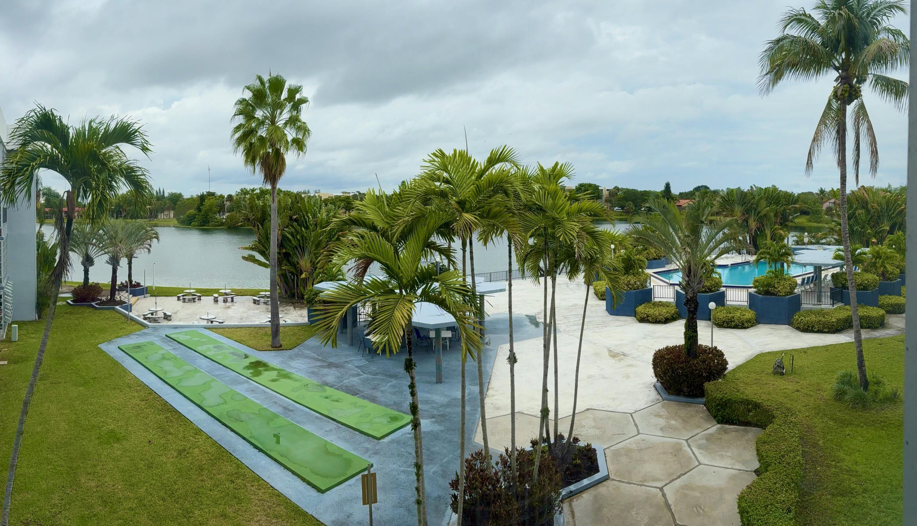 879 NE 195th Street 227, Miami, FL 33179, Miami - Photo 3