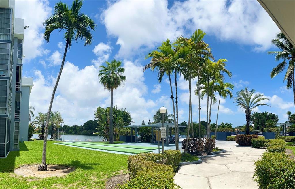 879 NE 195th Street 227, Miami, FL 33179, Miami - Photo 4
